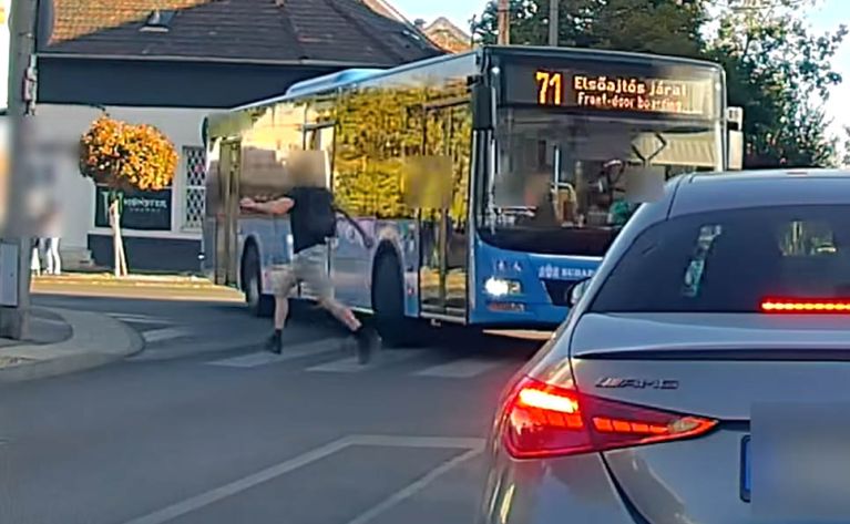 Busz elől menekült a gyalogos – Olimpiai sprint Csepelen 