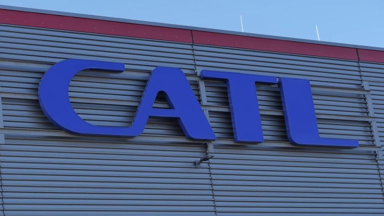 Megkezdi a próbagyártást a CATL Debrecen új cellagyártó épületében