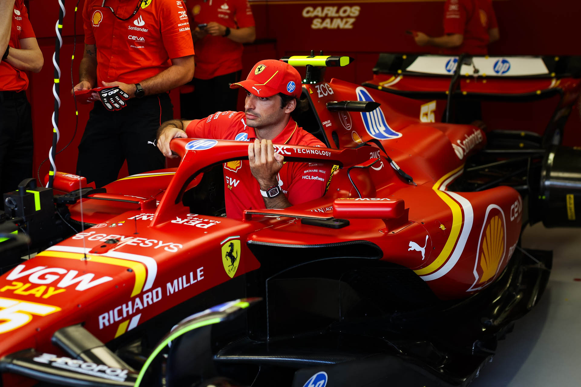 16-scuderia-ferrari-monaco-gp-thursday-gallery 2922a610-5eb0-4a0d-8847-f323ebd7abe4