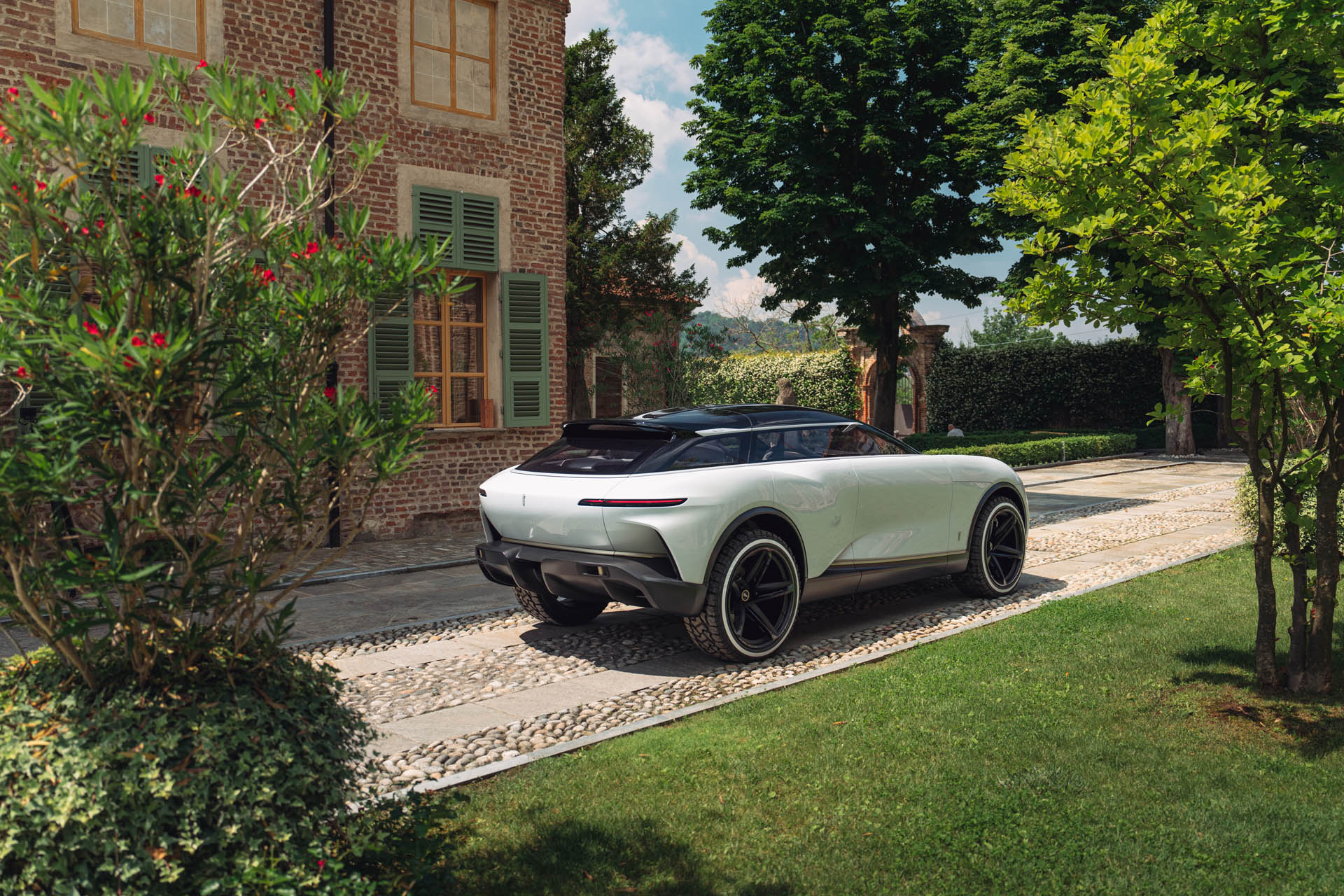 pininfarina pura vision 02