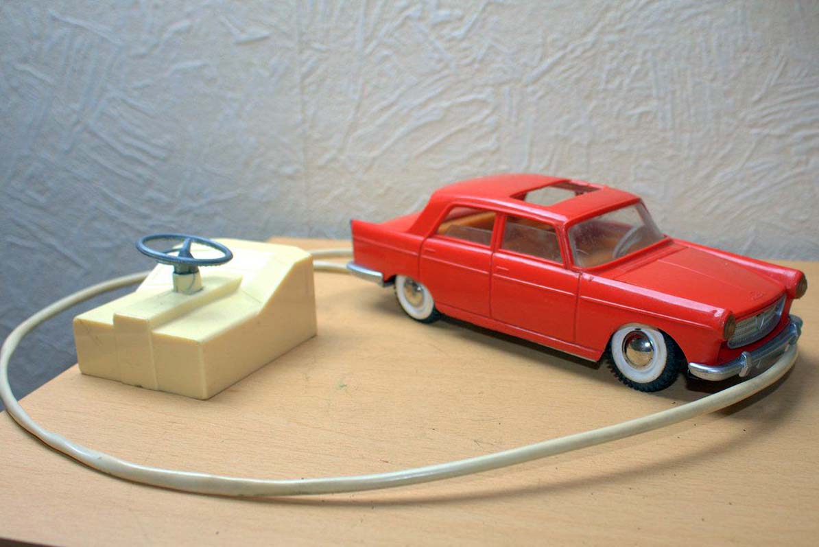 Miniatures-peugeot 17
