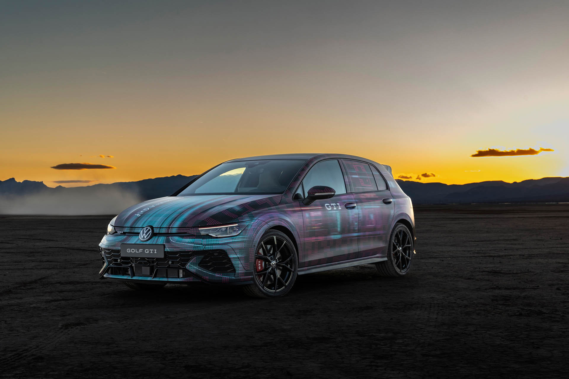 Volkswagen Golf GTI at CES 10