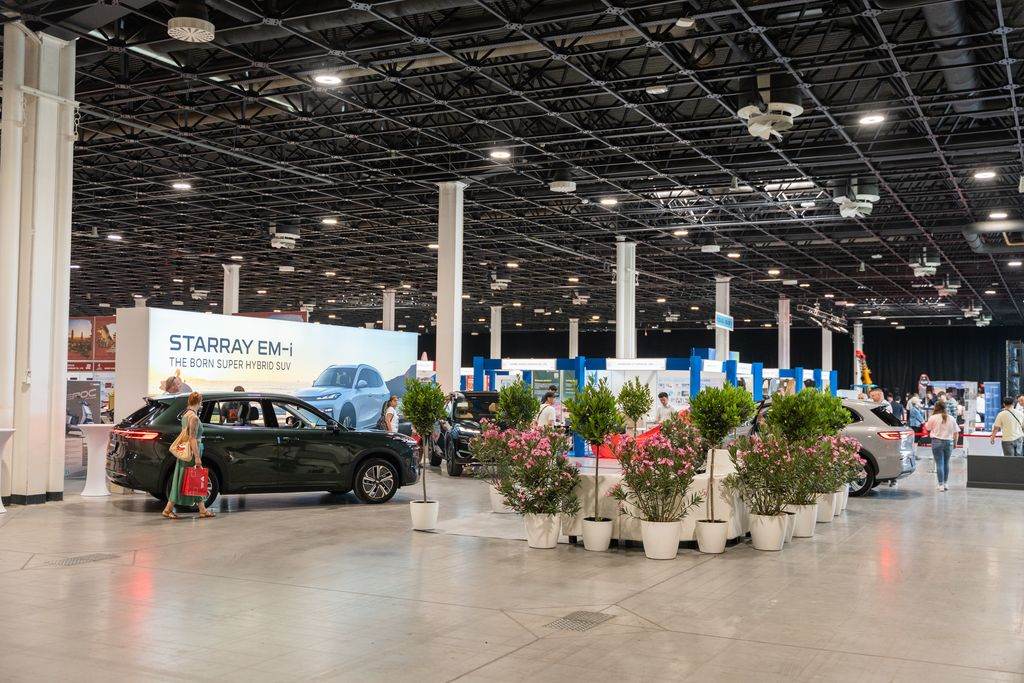 China Brand Fair Geely 4
