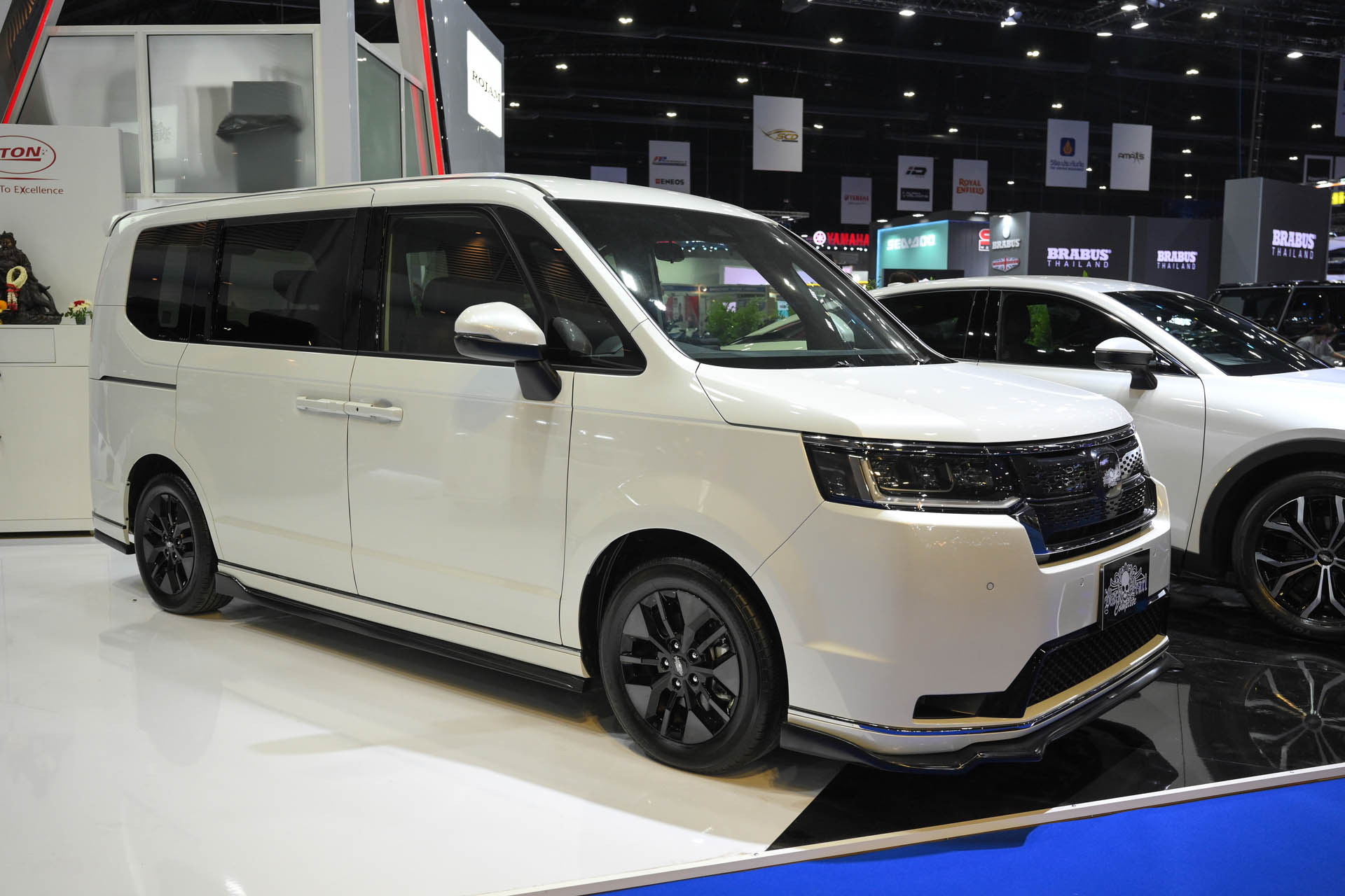 66 03 Motor Show VIP Day Eton - 8