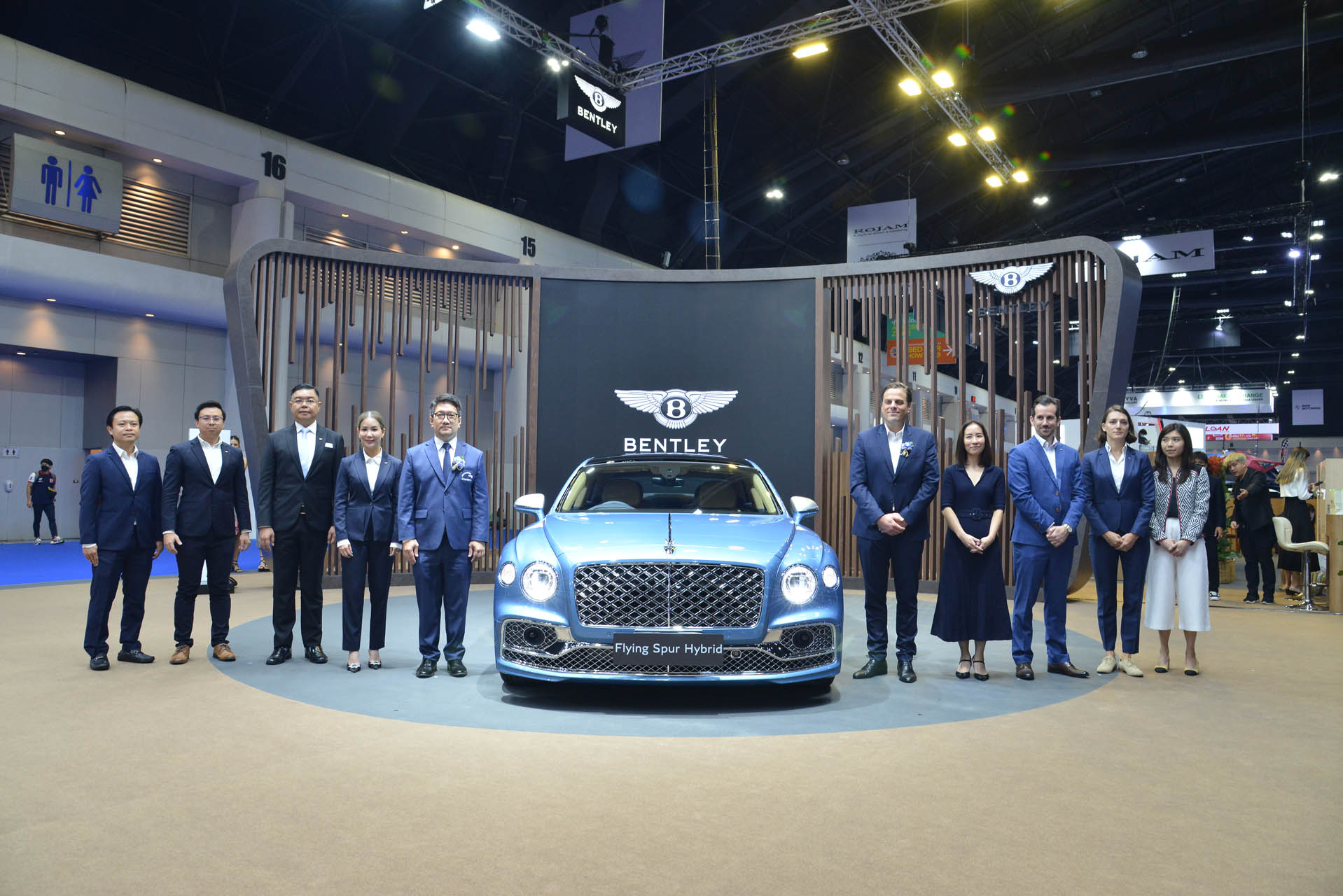 66 03 21 Bentley by  45