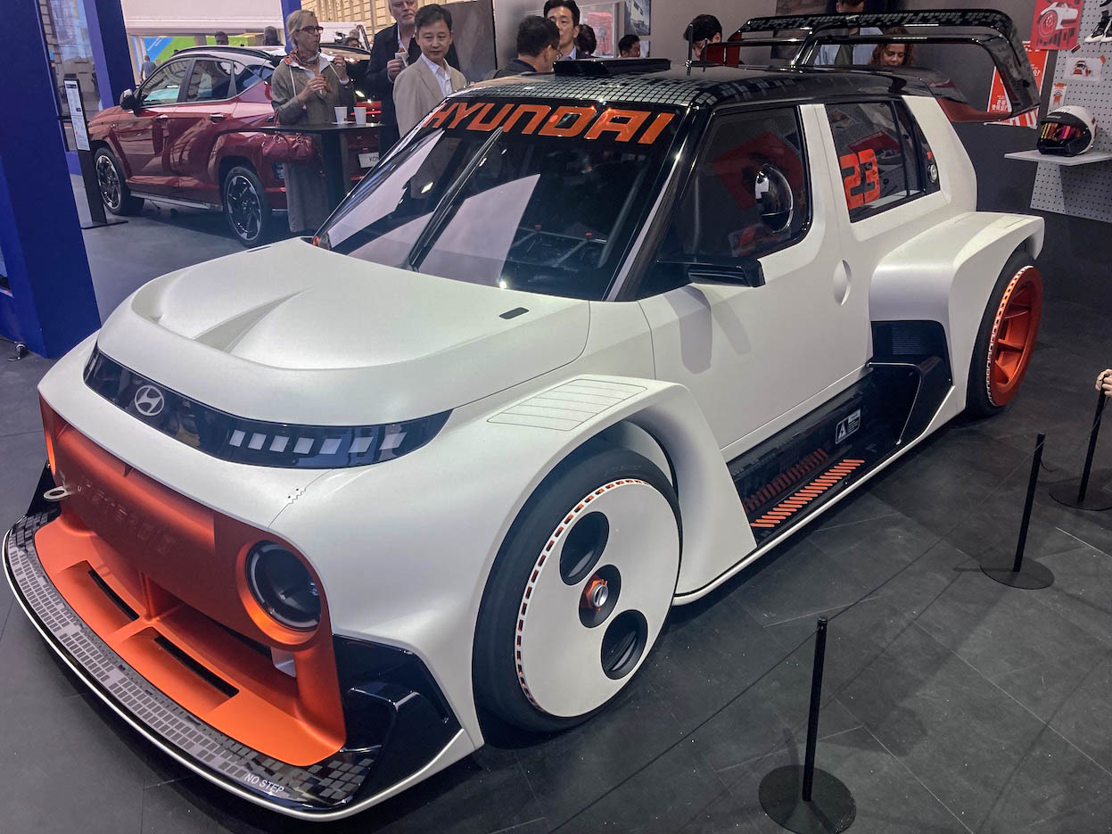 Hyundai Insteroid