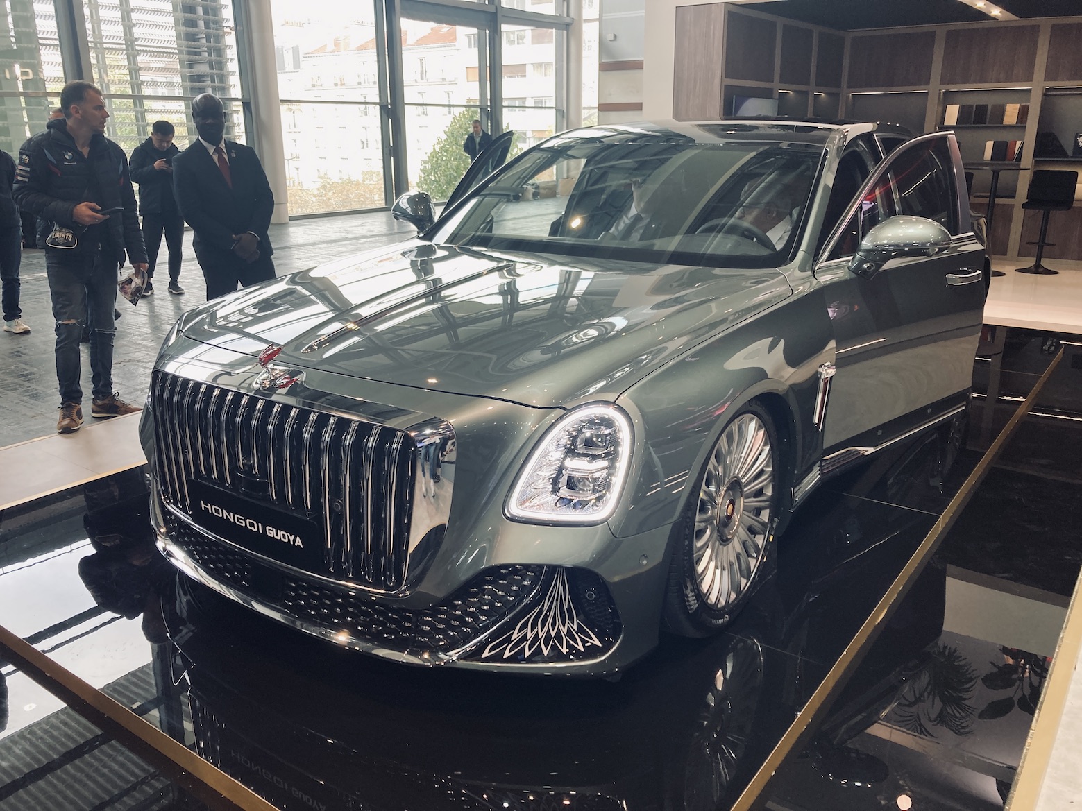 Hongqi7