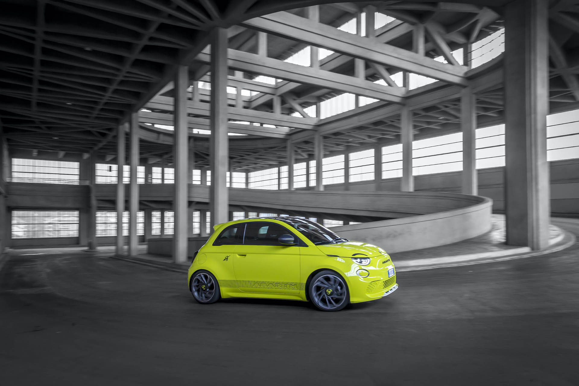 abarth500e02