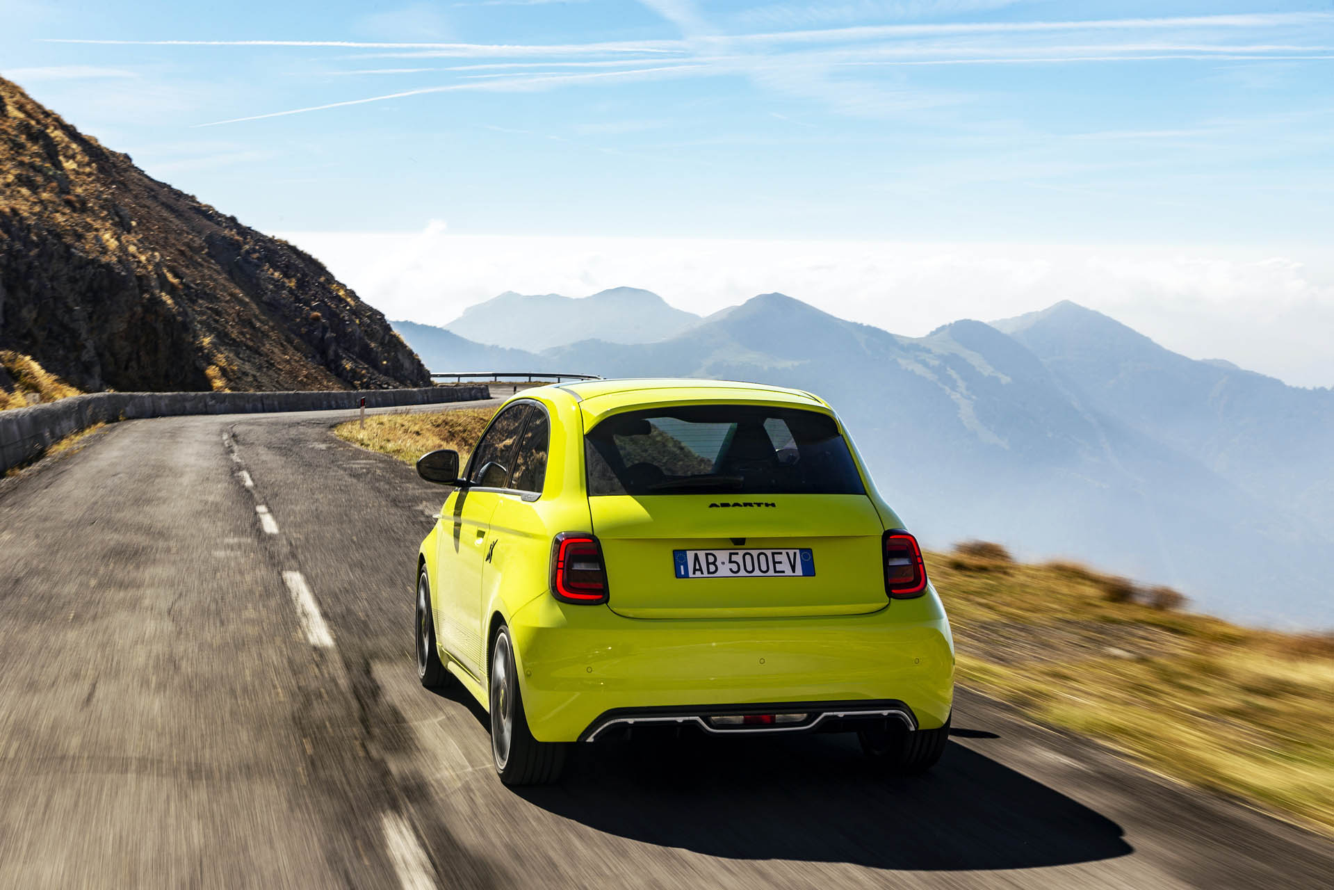 abarth500e08