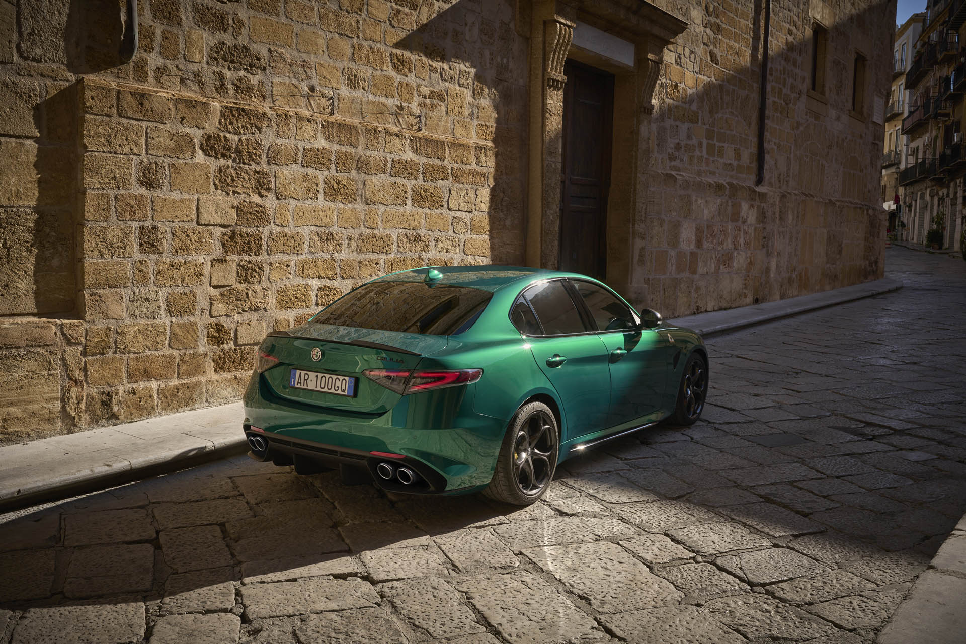 Alfa Romeo Giulia Q 100 Anniversario 05