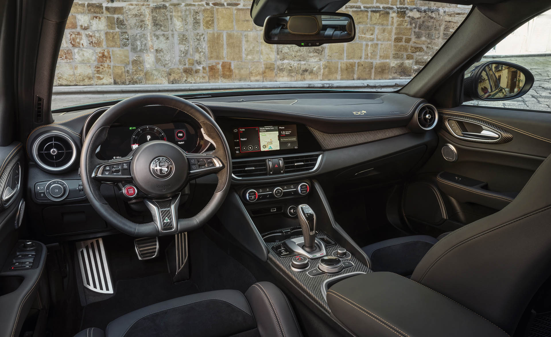 Alfa Romeo Giulia Stelvio Q 100 Anniversario 06