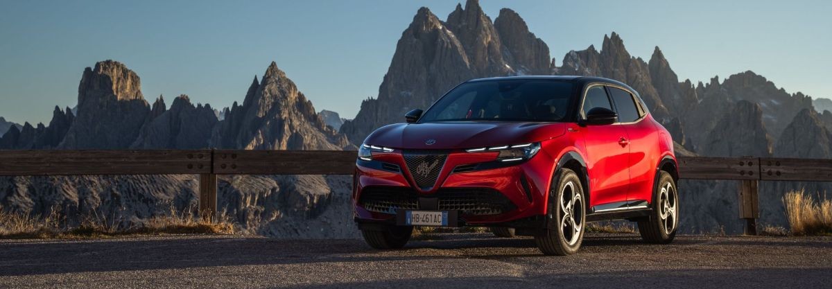 alfa romeo junior sport speciale nyito
