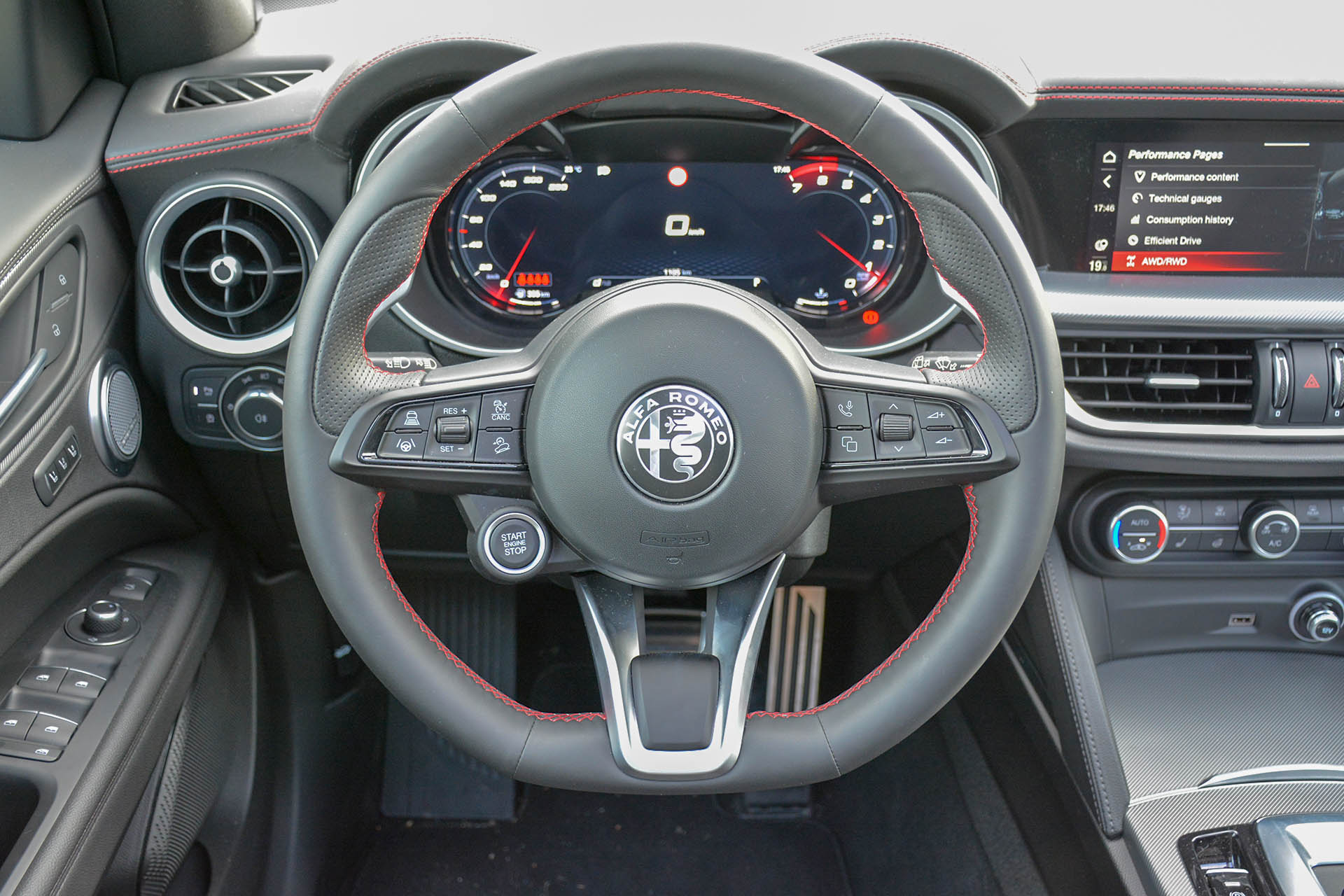Alfa Romeo Stelvio MY23 Competizione 25