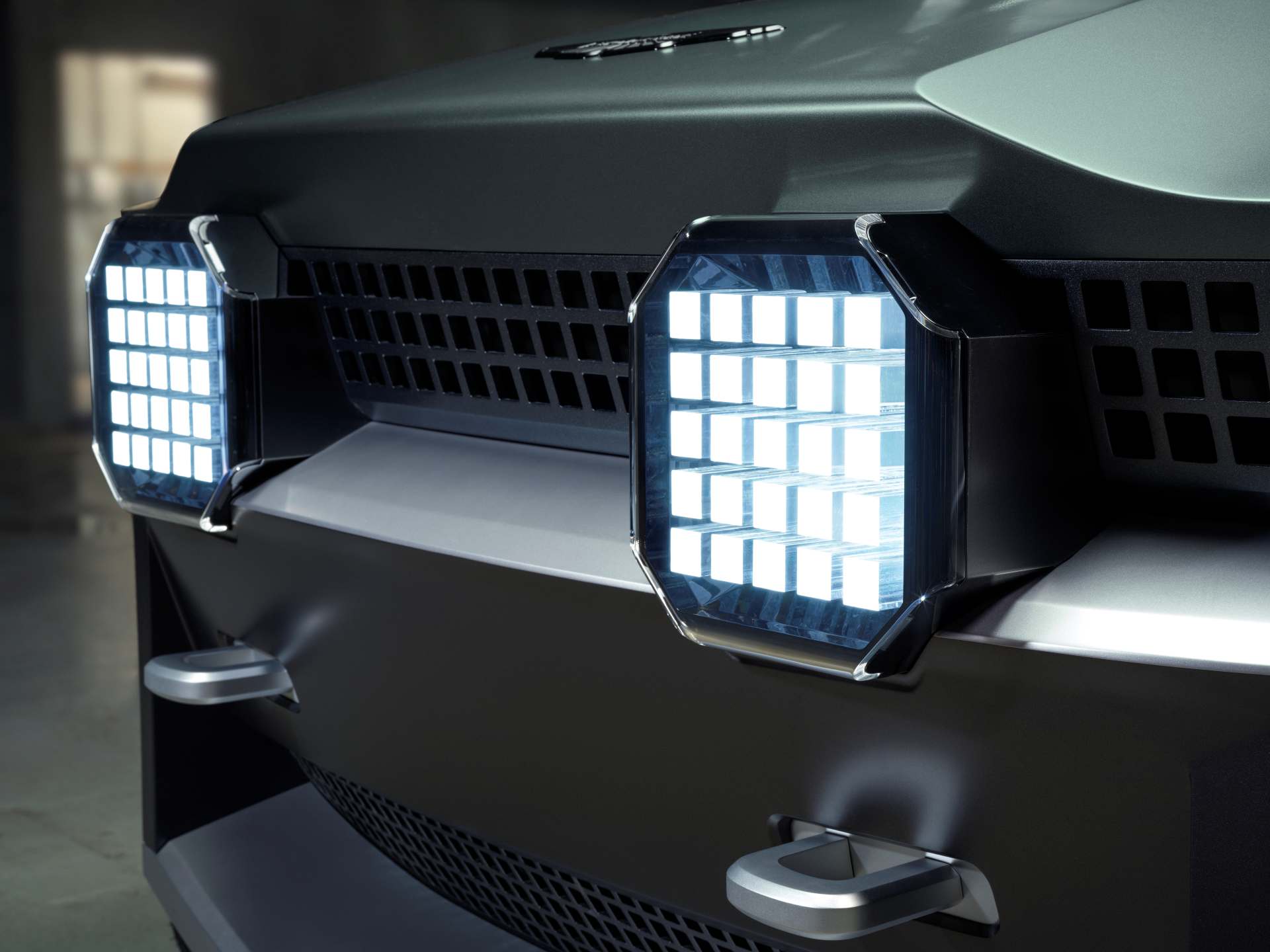 AstonMartin-Dreadnought 08