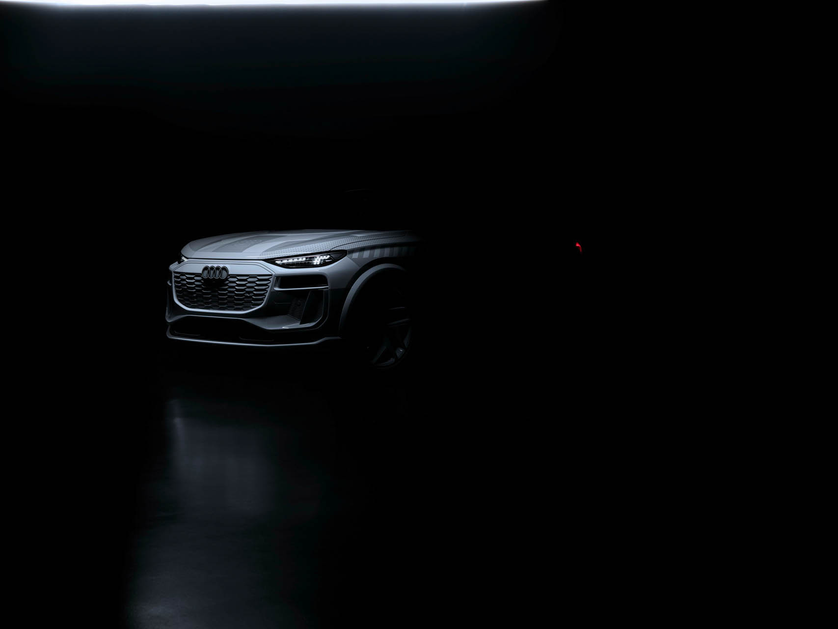 Audi Q6 e-tron prototype 04