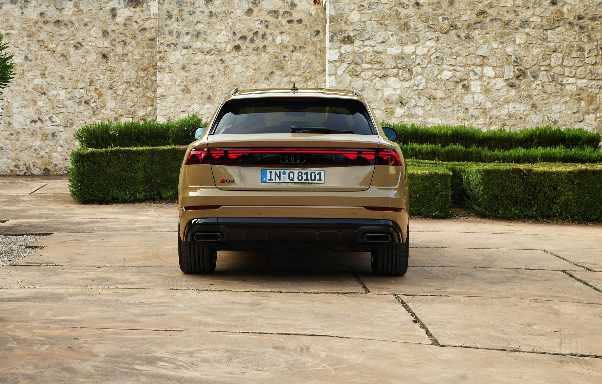 Audi Q8 2023 16