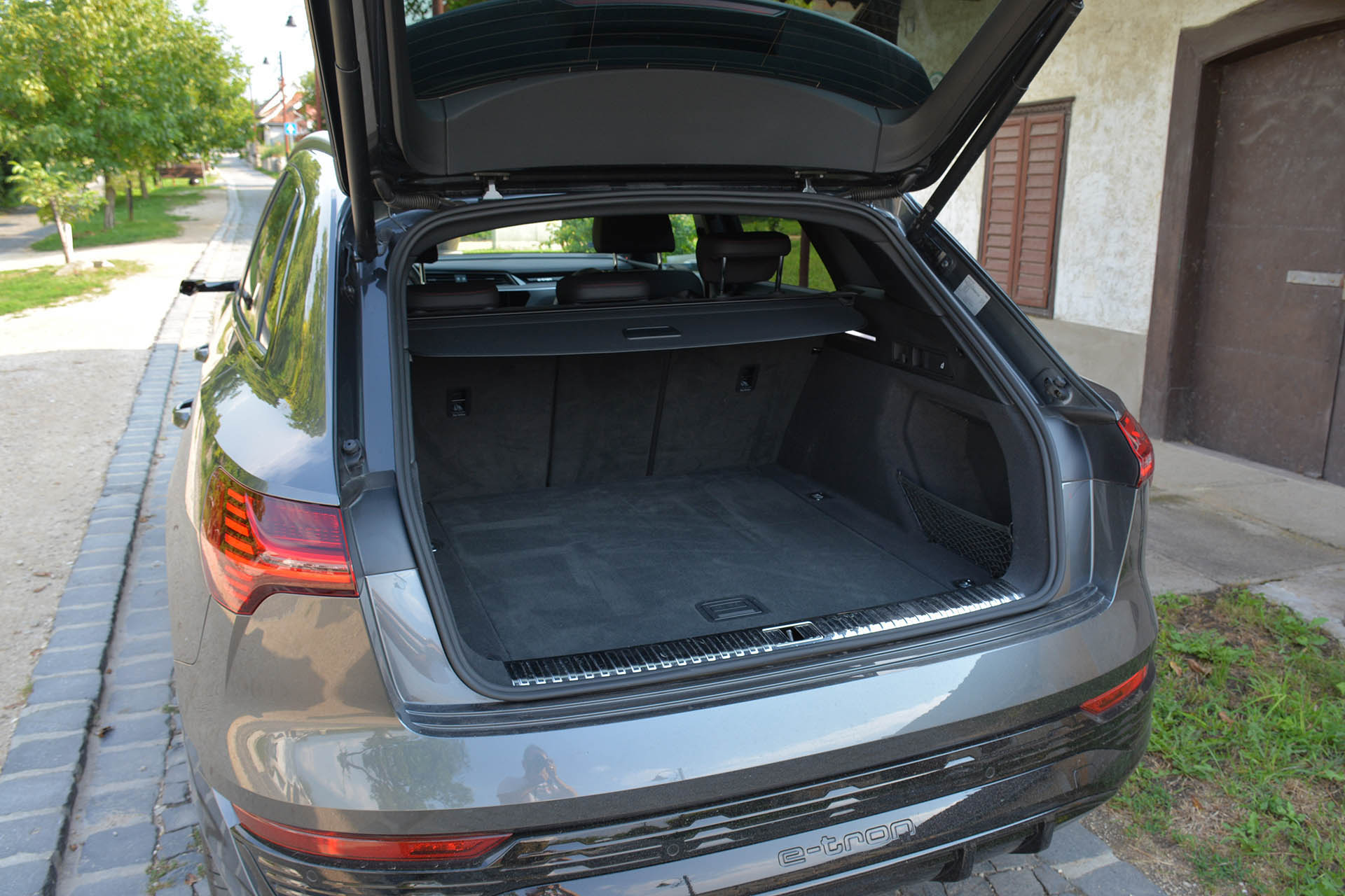 Audi Q8 e-tron S-Line 55 quattro 20