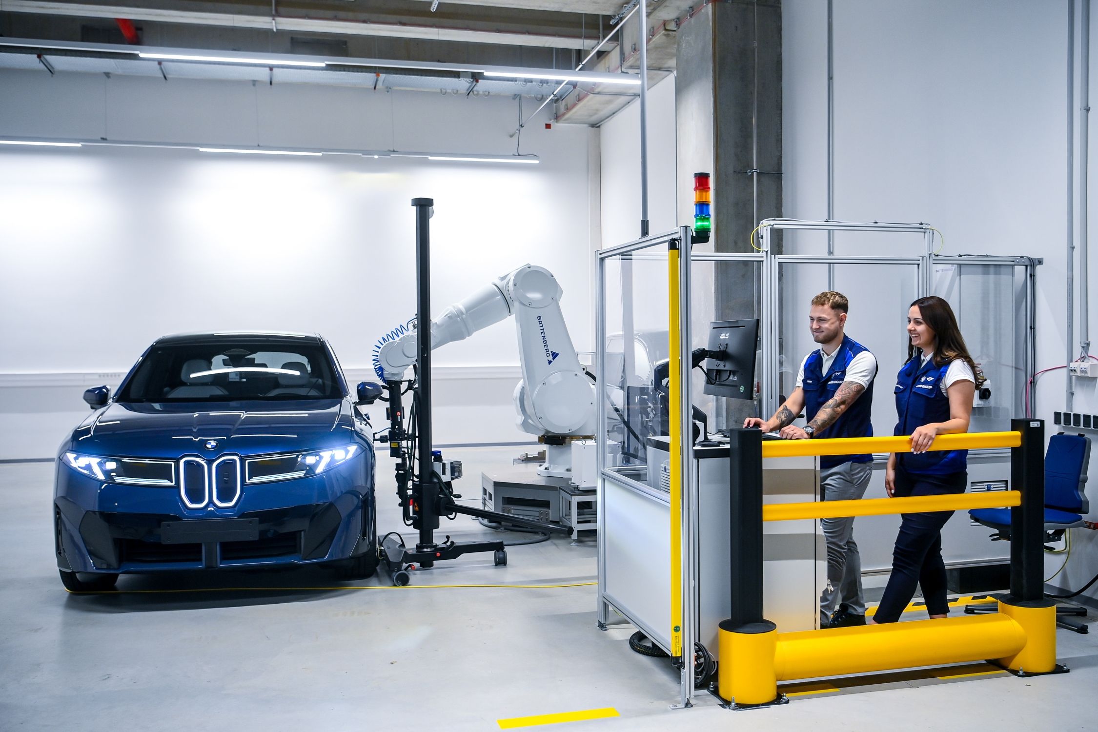 P90618055-lowRes