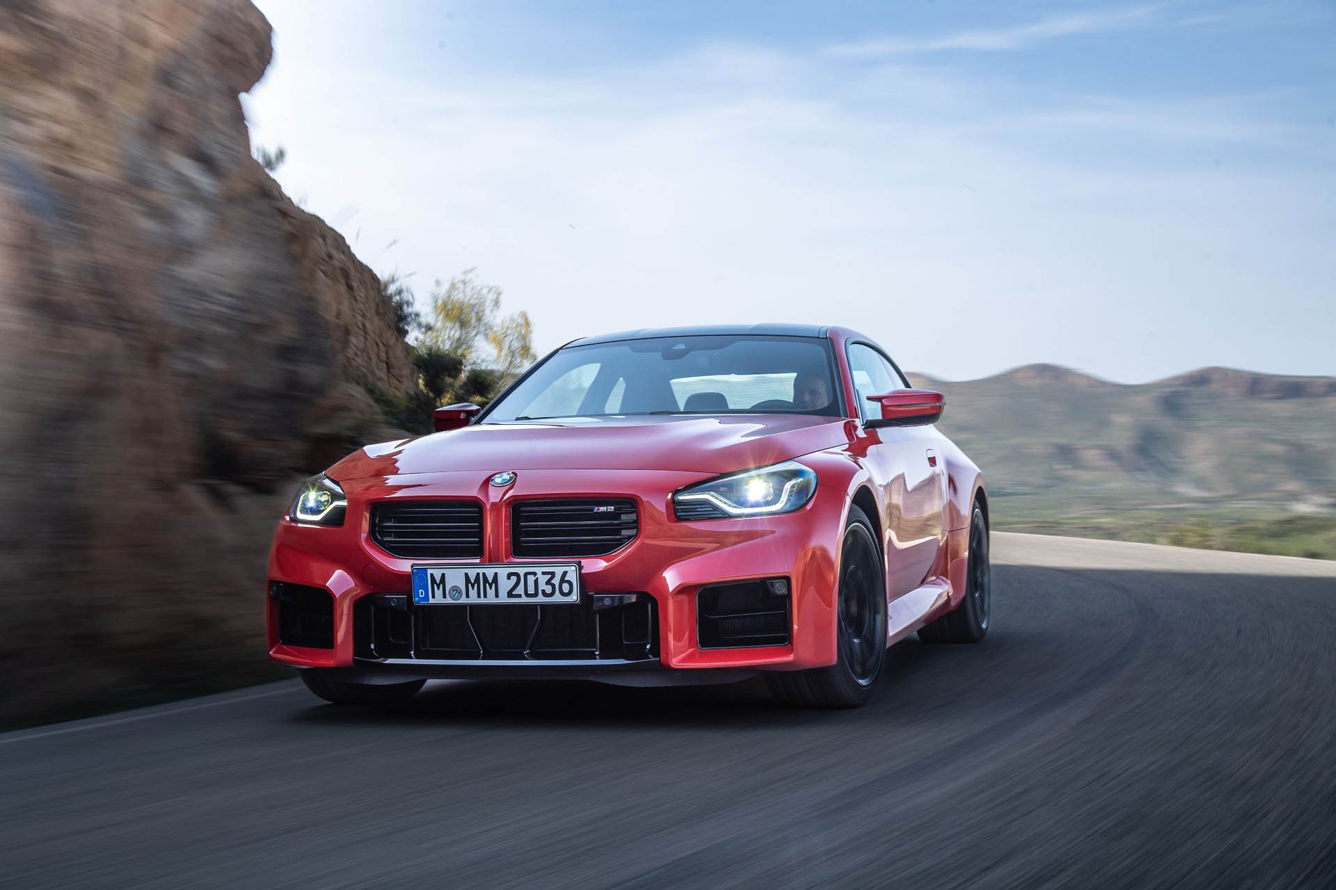 bmwm2-2022dzs01
