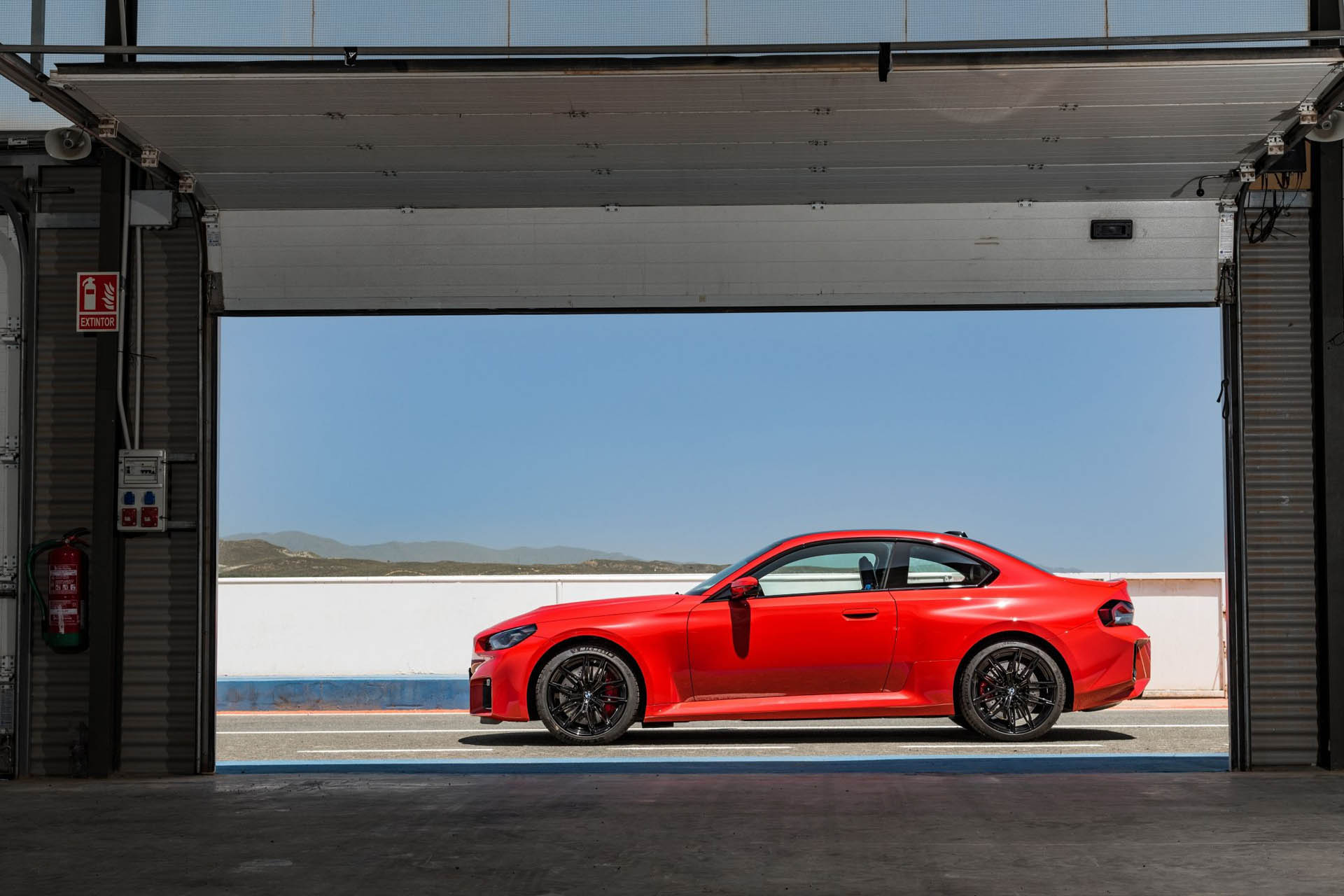 bmwm2-2022f01