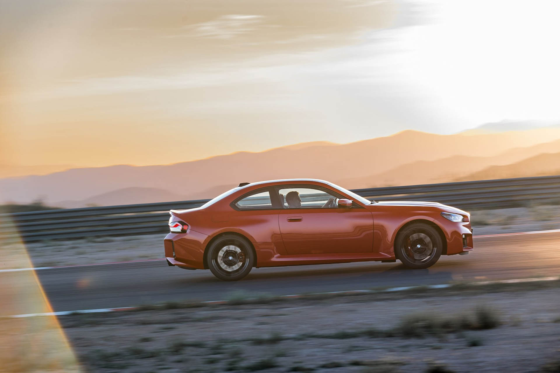 bmwm2-2022ty