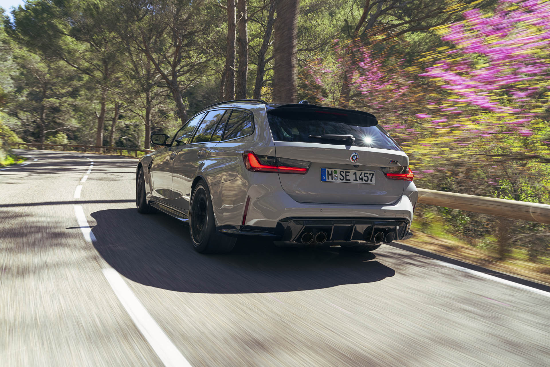 bmwm3touring2022a