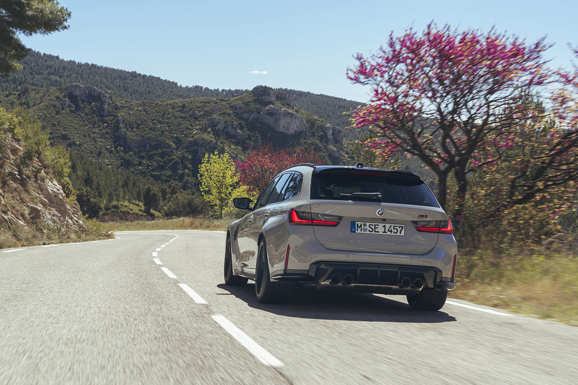 bmwm3touring2022b
