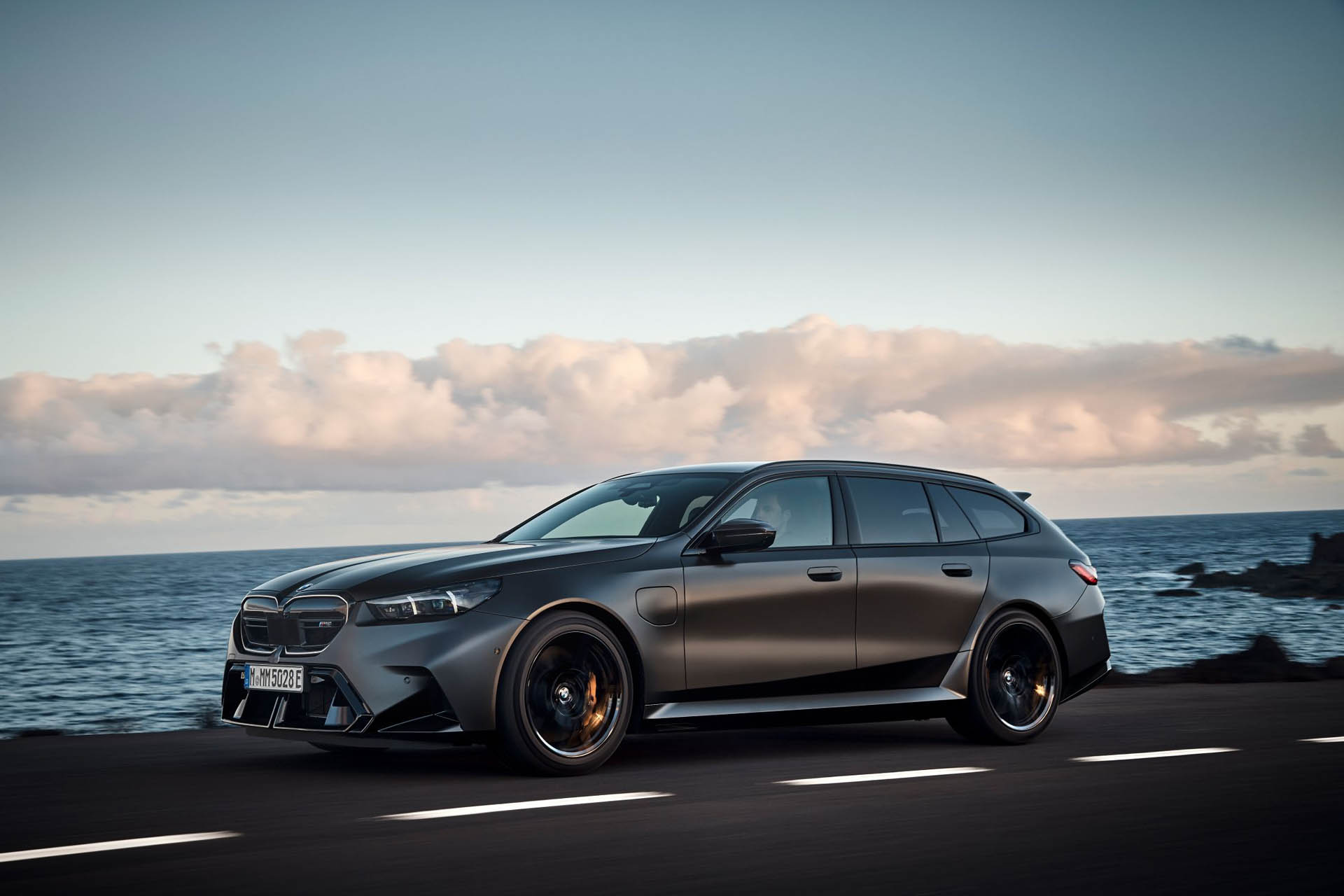 BMW M5 Touring 2024
