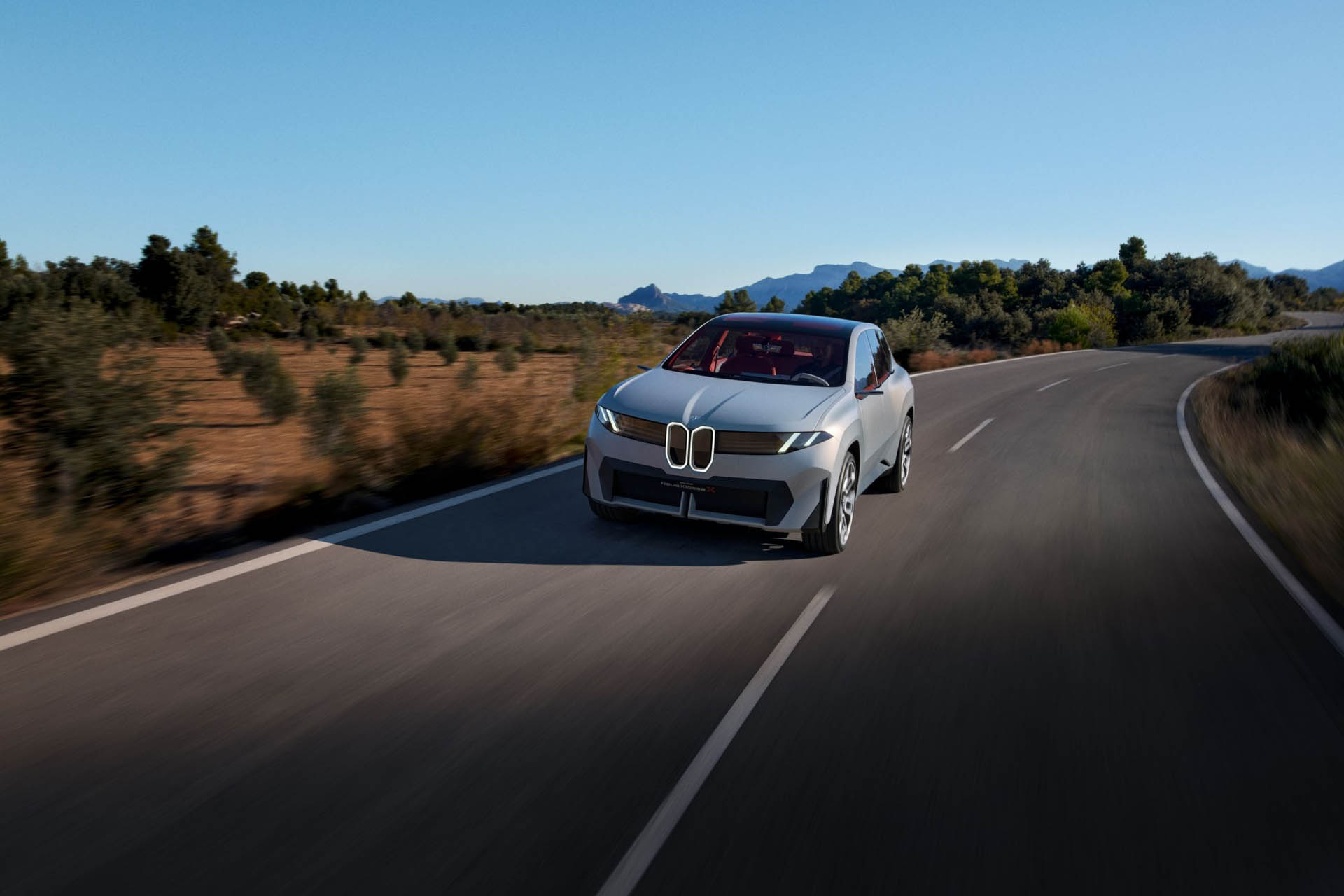 BMW Vision Neue Klasse X 11