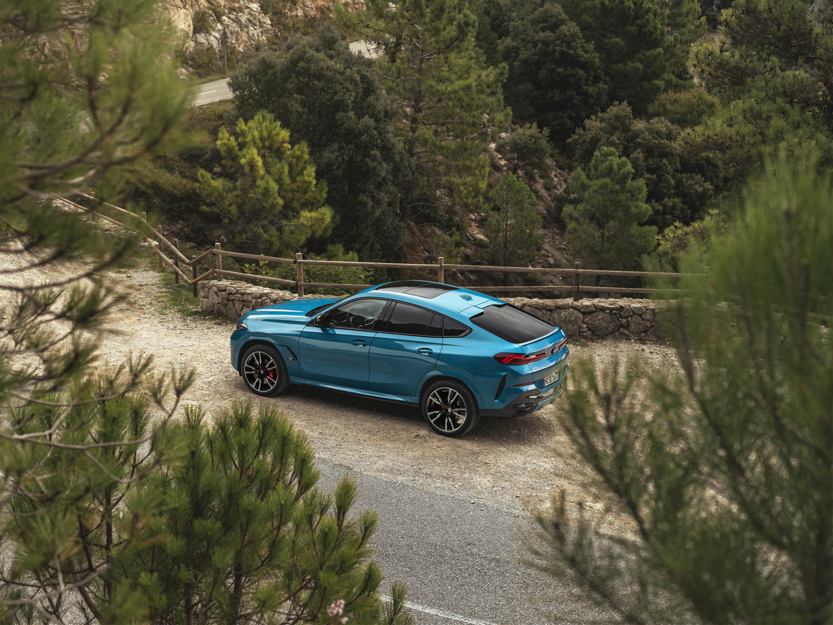 bmwx6m60xdrive-2023b