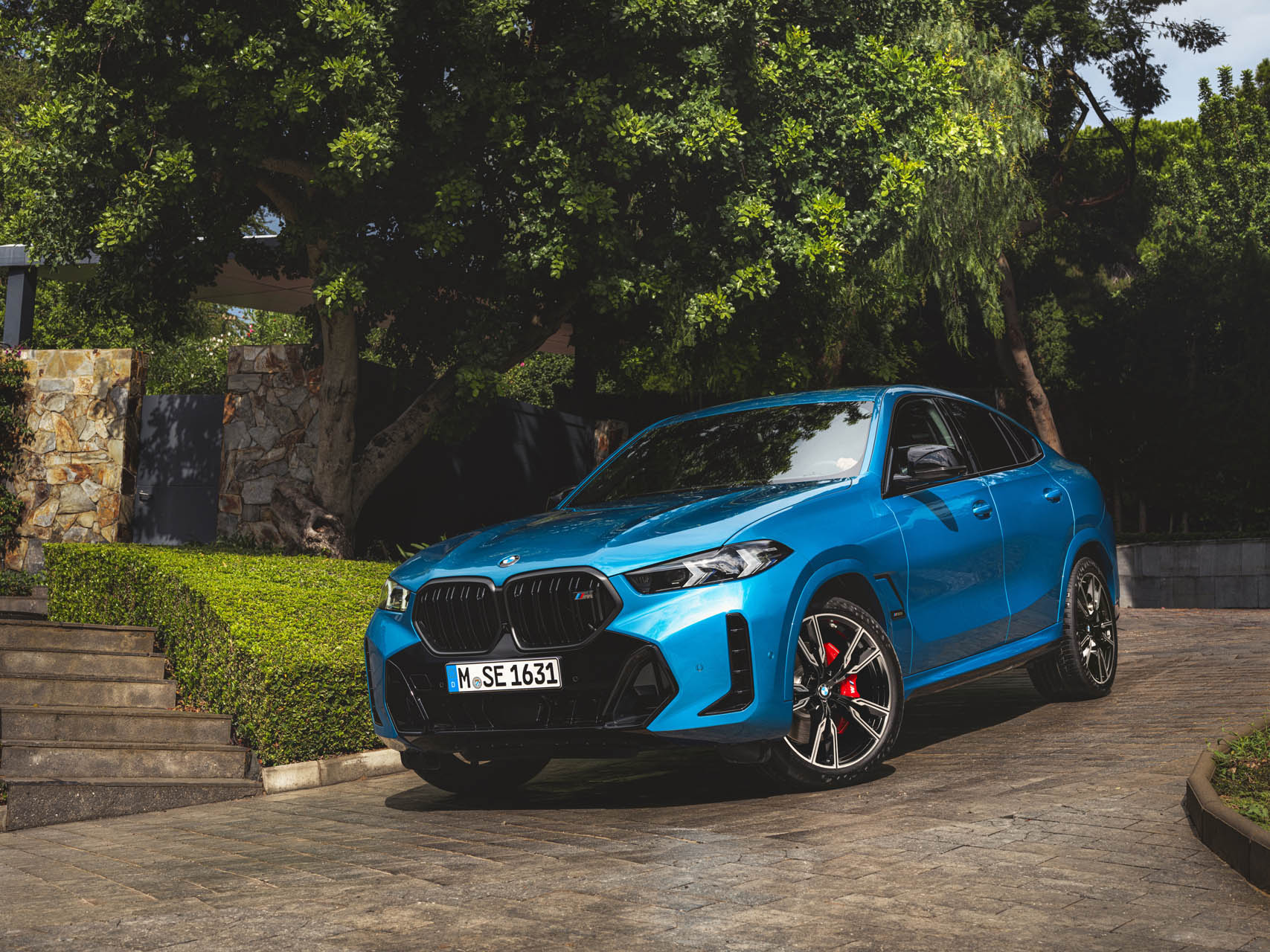 bmwx6m60xdrive-2023k