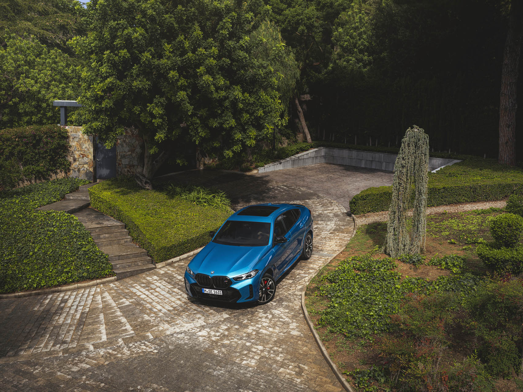 bmwx6m60xdrive-2023l