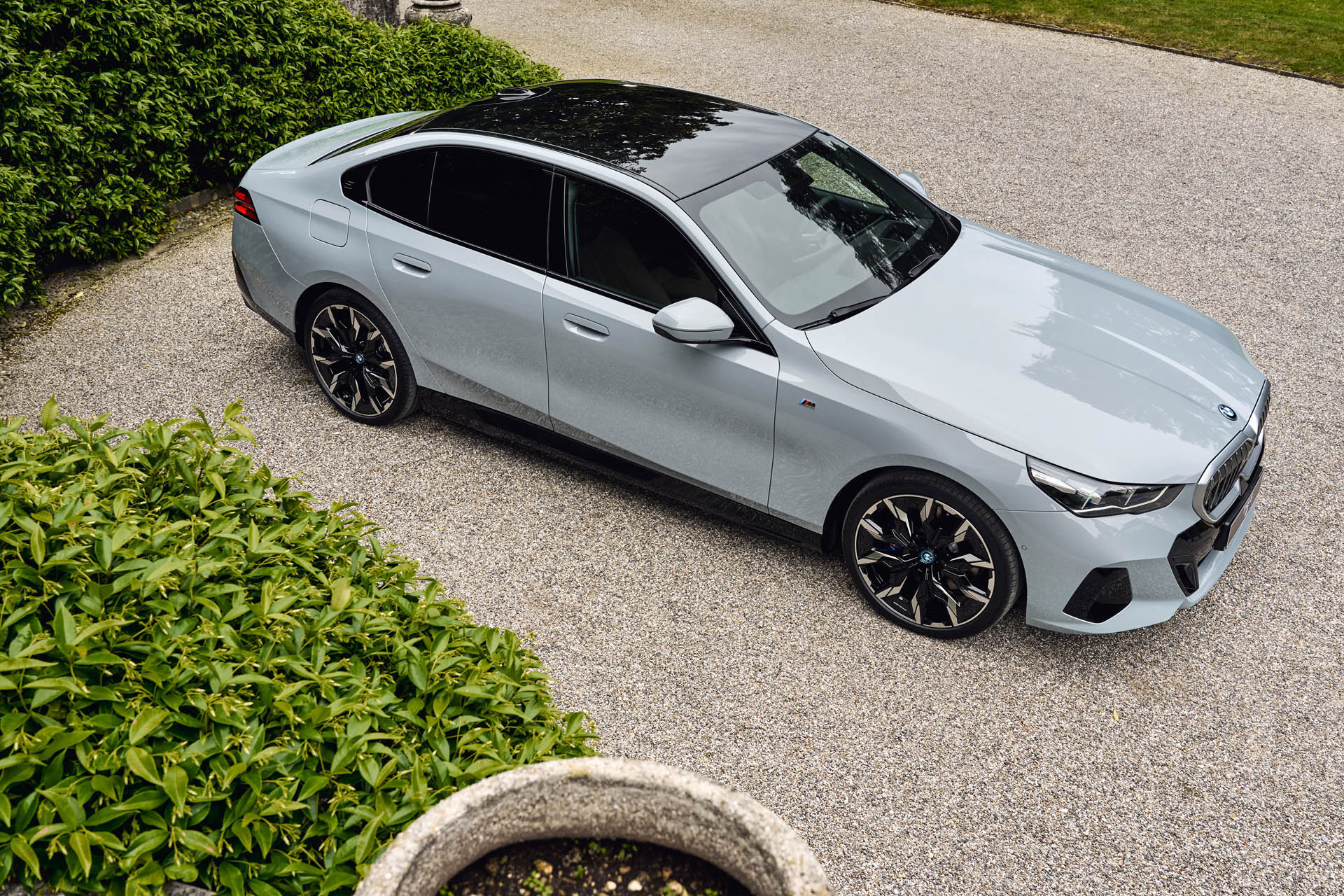 BMW i5 eDrive40 55