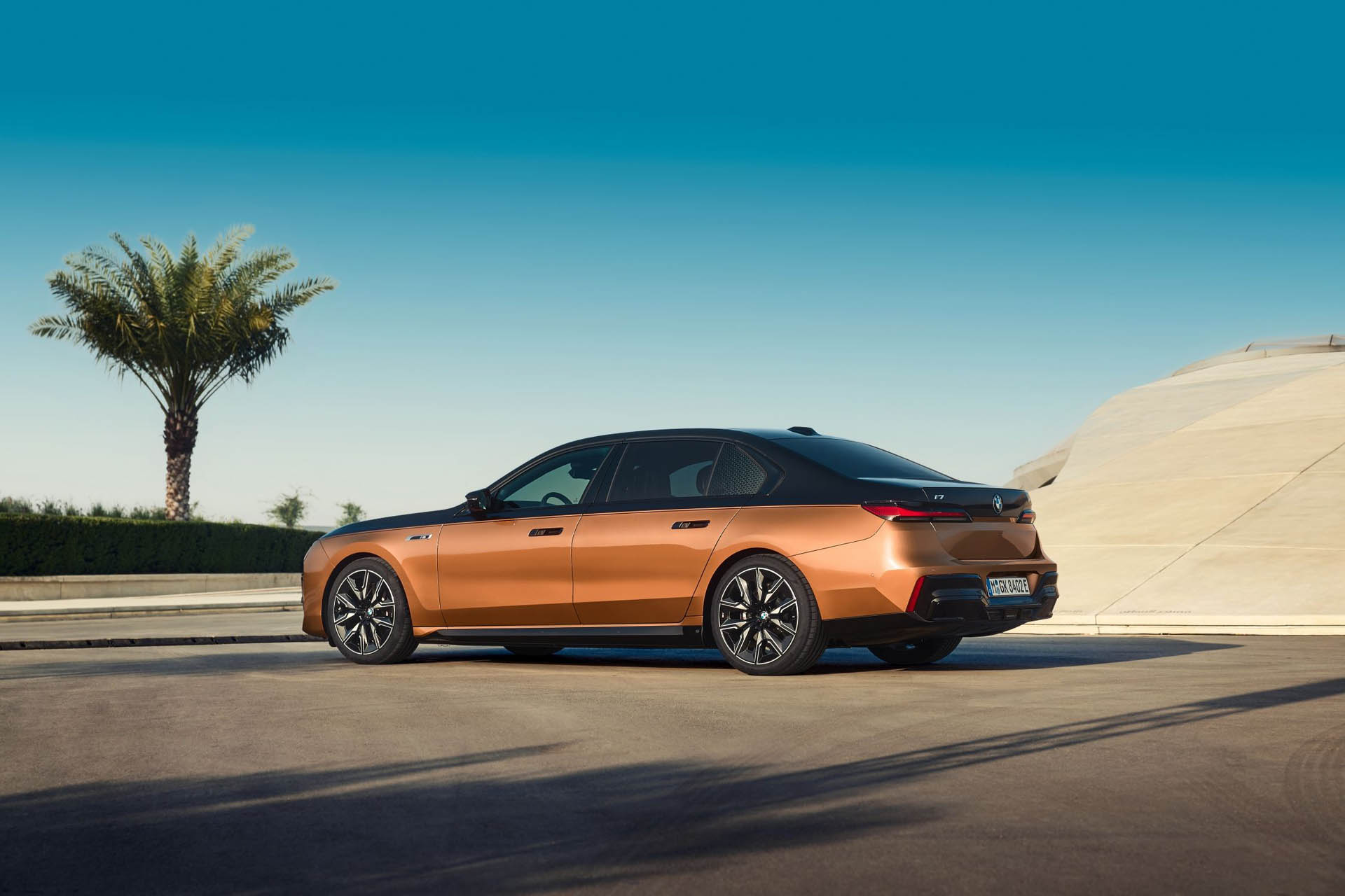 BMW i7 M70 xDrive 02