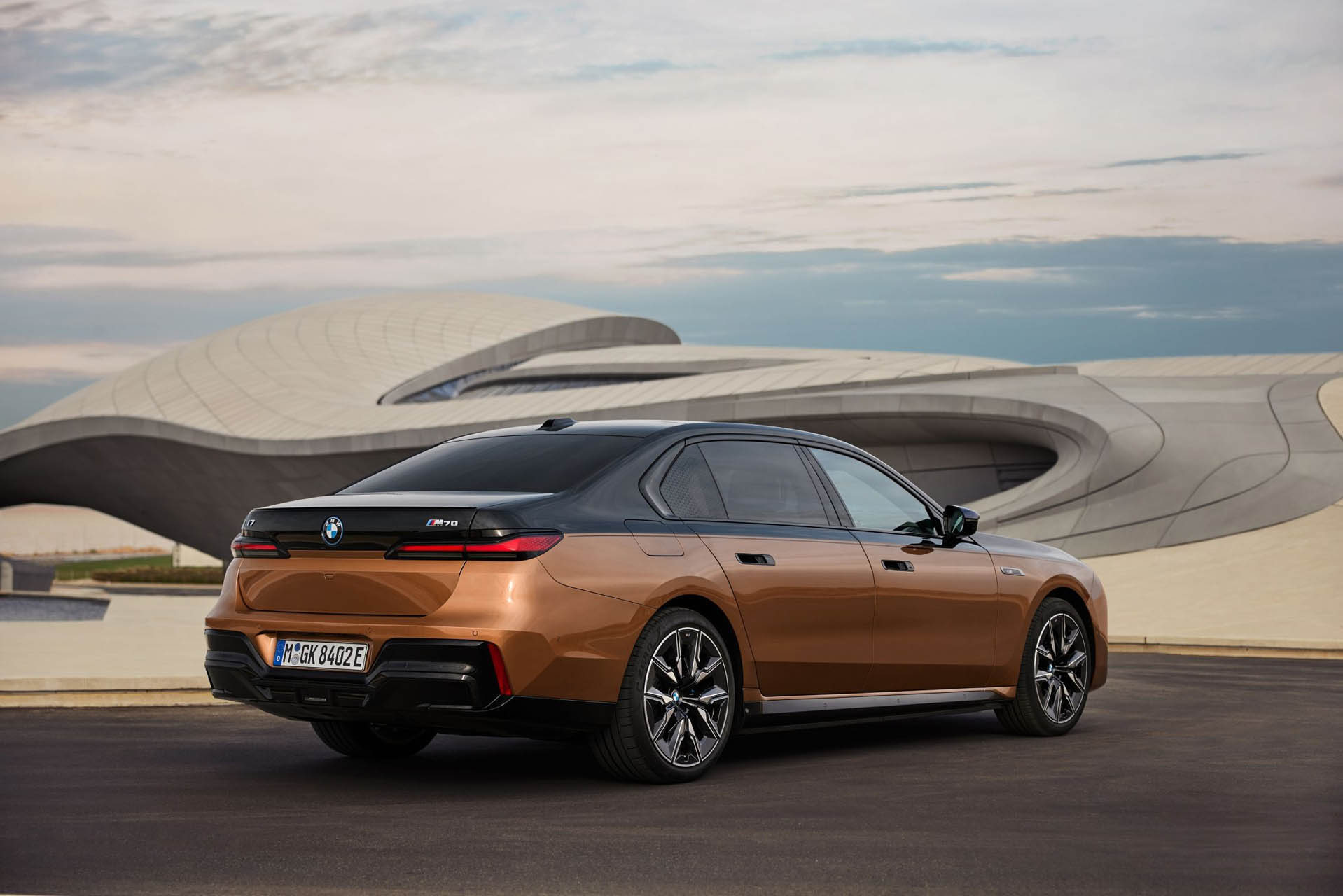 BMW i7 M70 xDrive 16