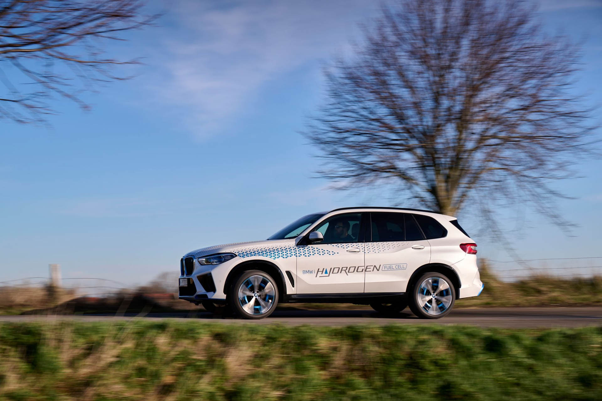 BMW iX5 Hydrogen 31