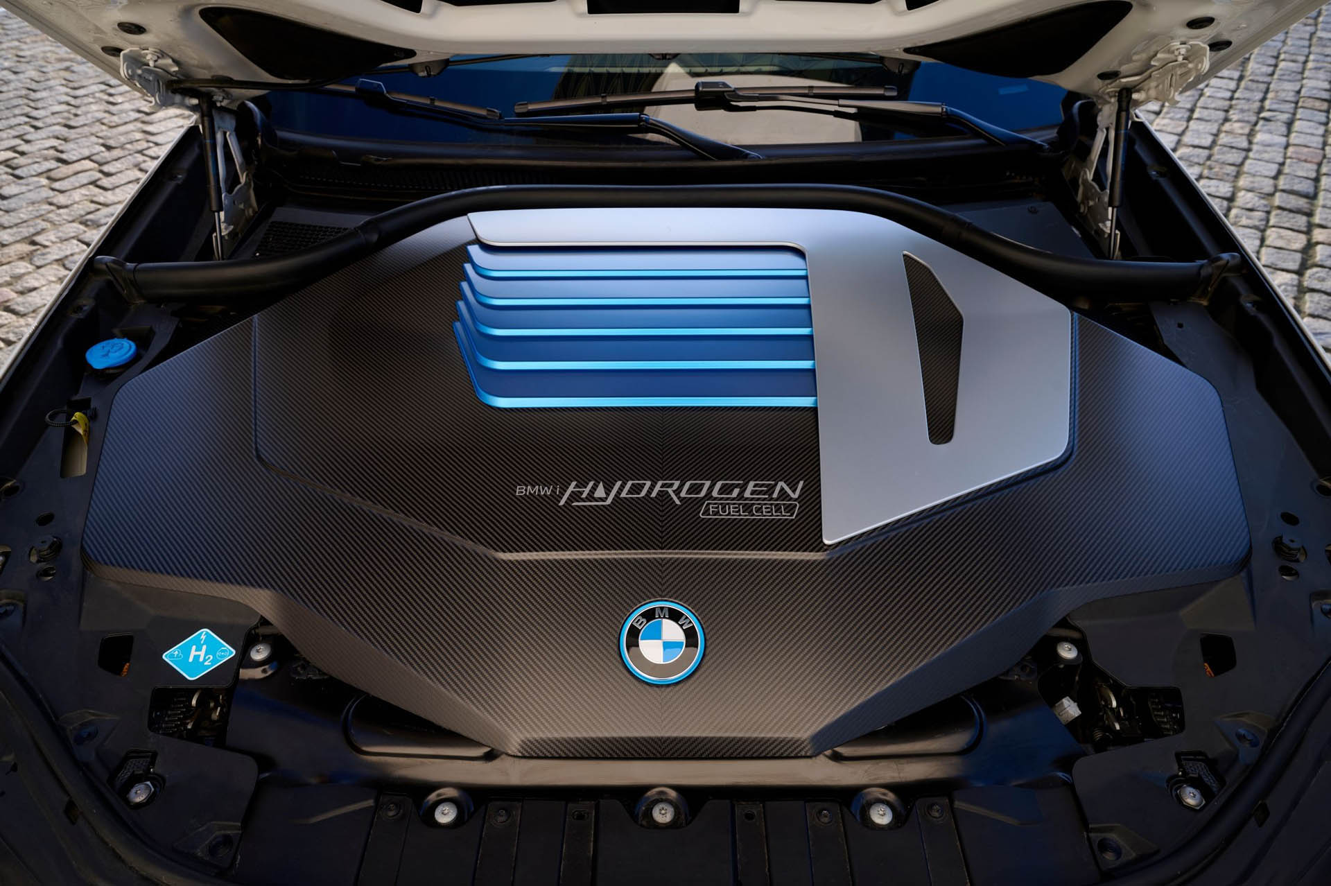 BMW iX5 Hydrogen 71