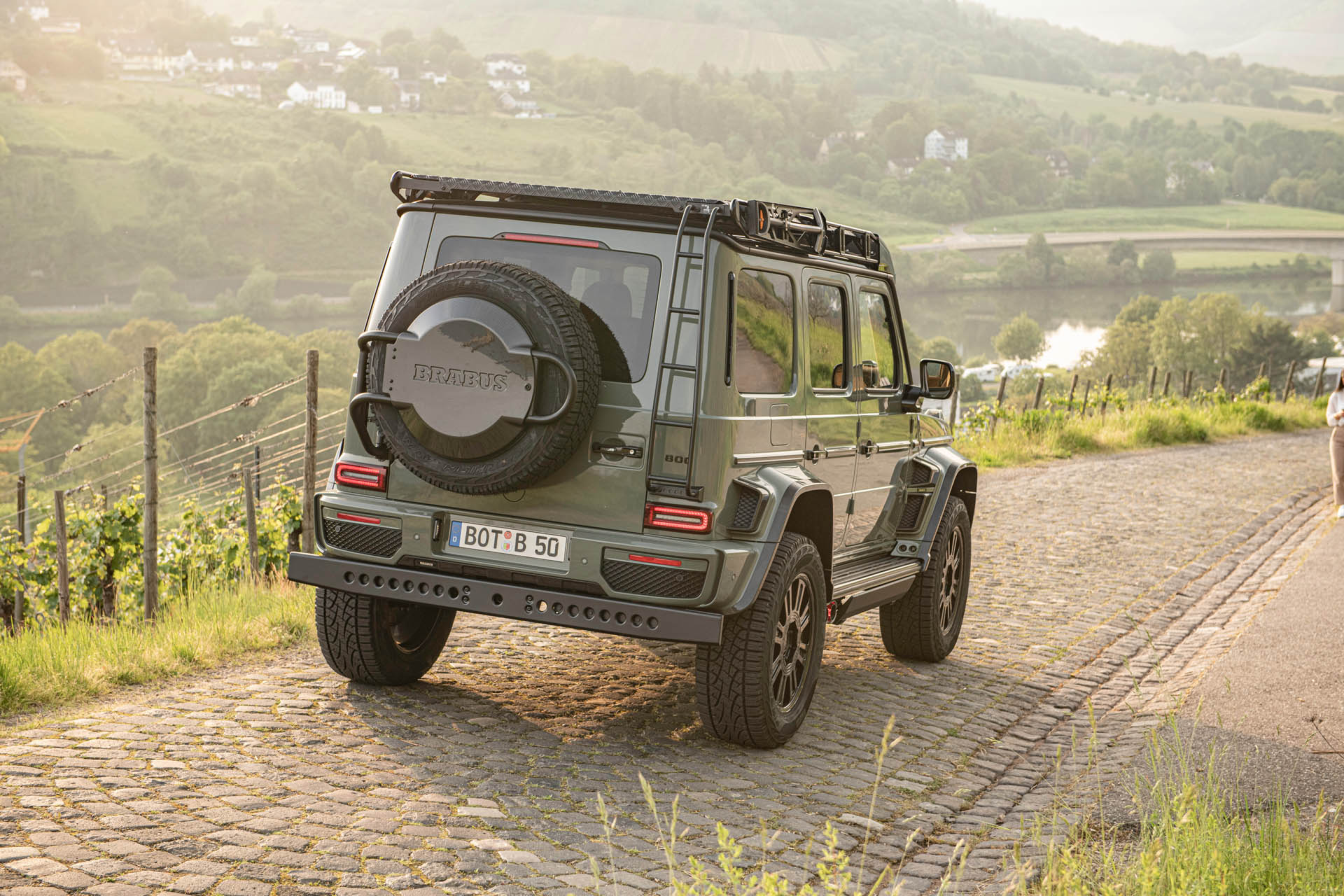 BRABUS 800 4x4 Stealth Green 25