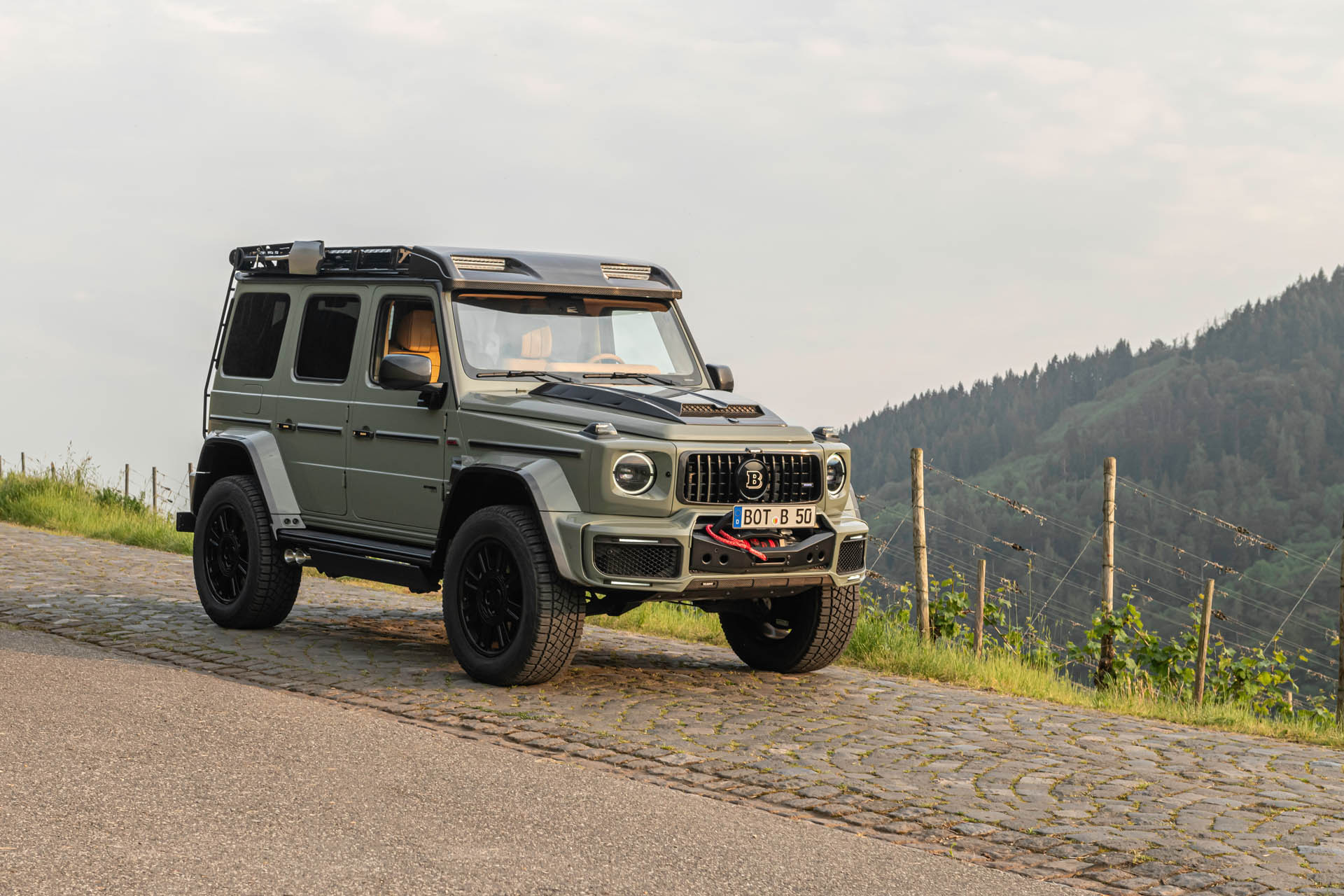 BRABUS 800 4x4 Stealth Green 26