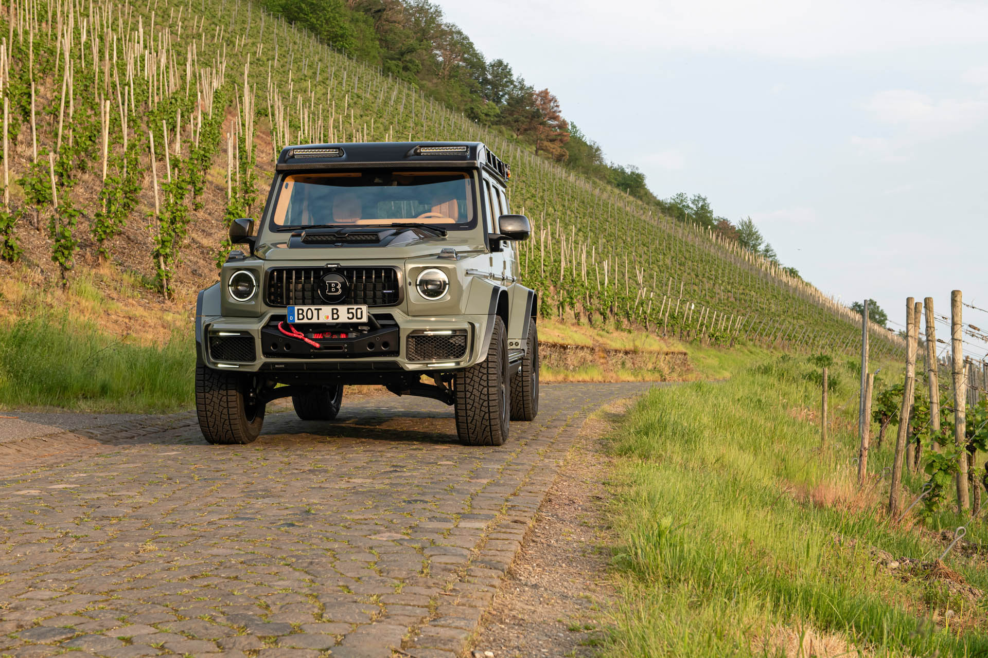 BRABUS 800 4x4 Stealth Green 27