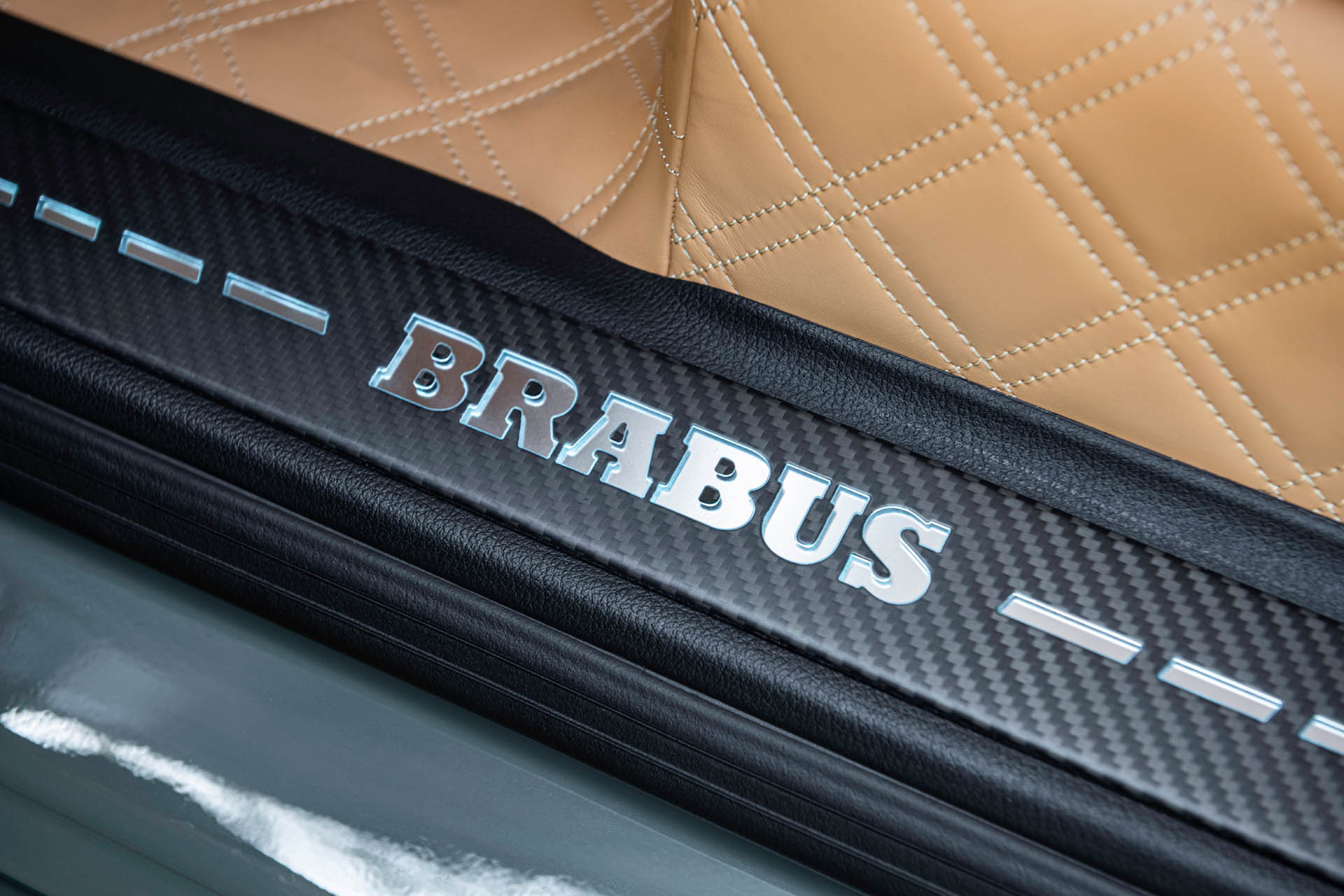 BRABUS 800 4x4 Stealth Green-M-AMG G 63 4x4 On Location 152