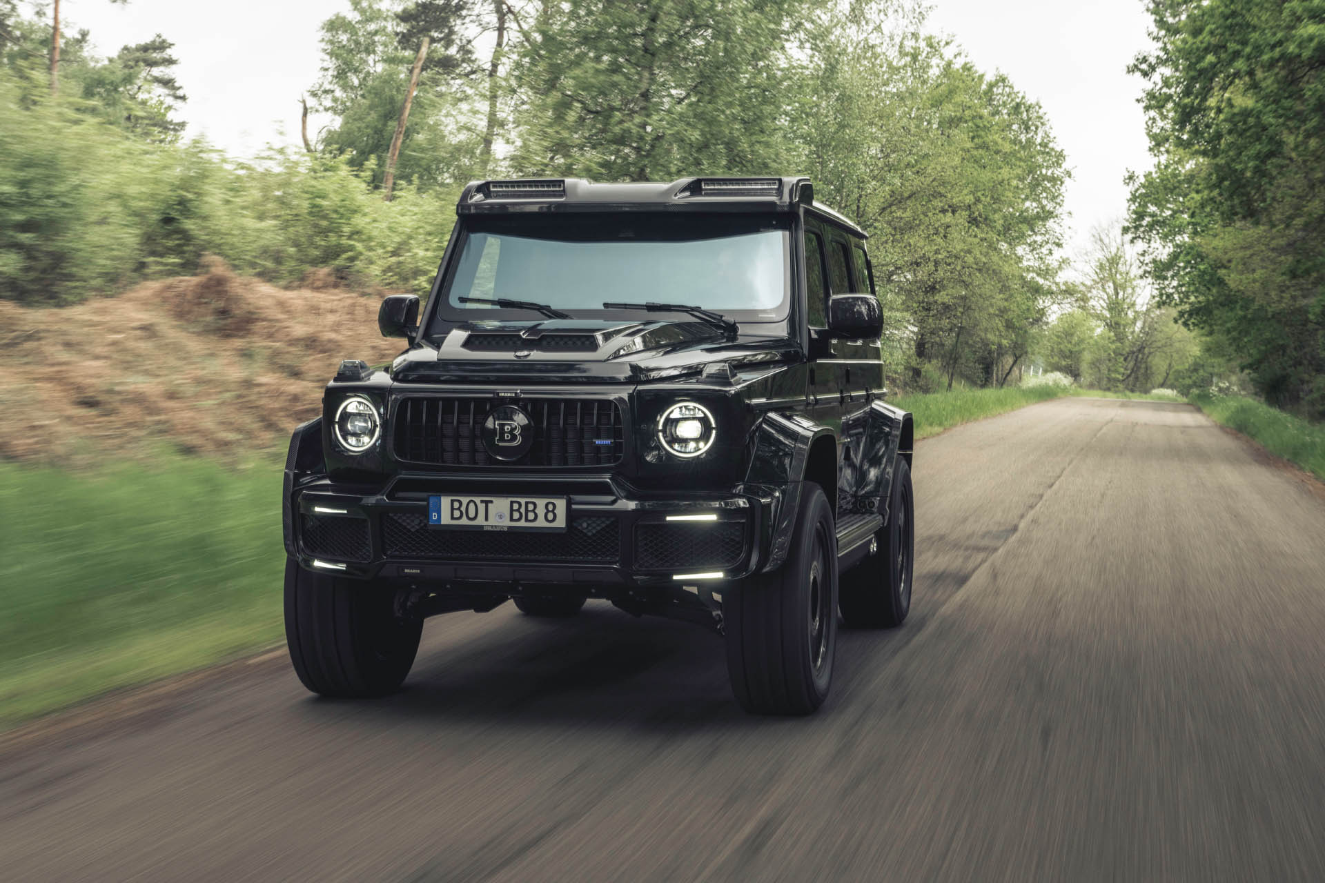 BRABUS 800 4x4 Superblack 07