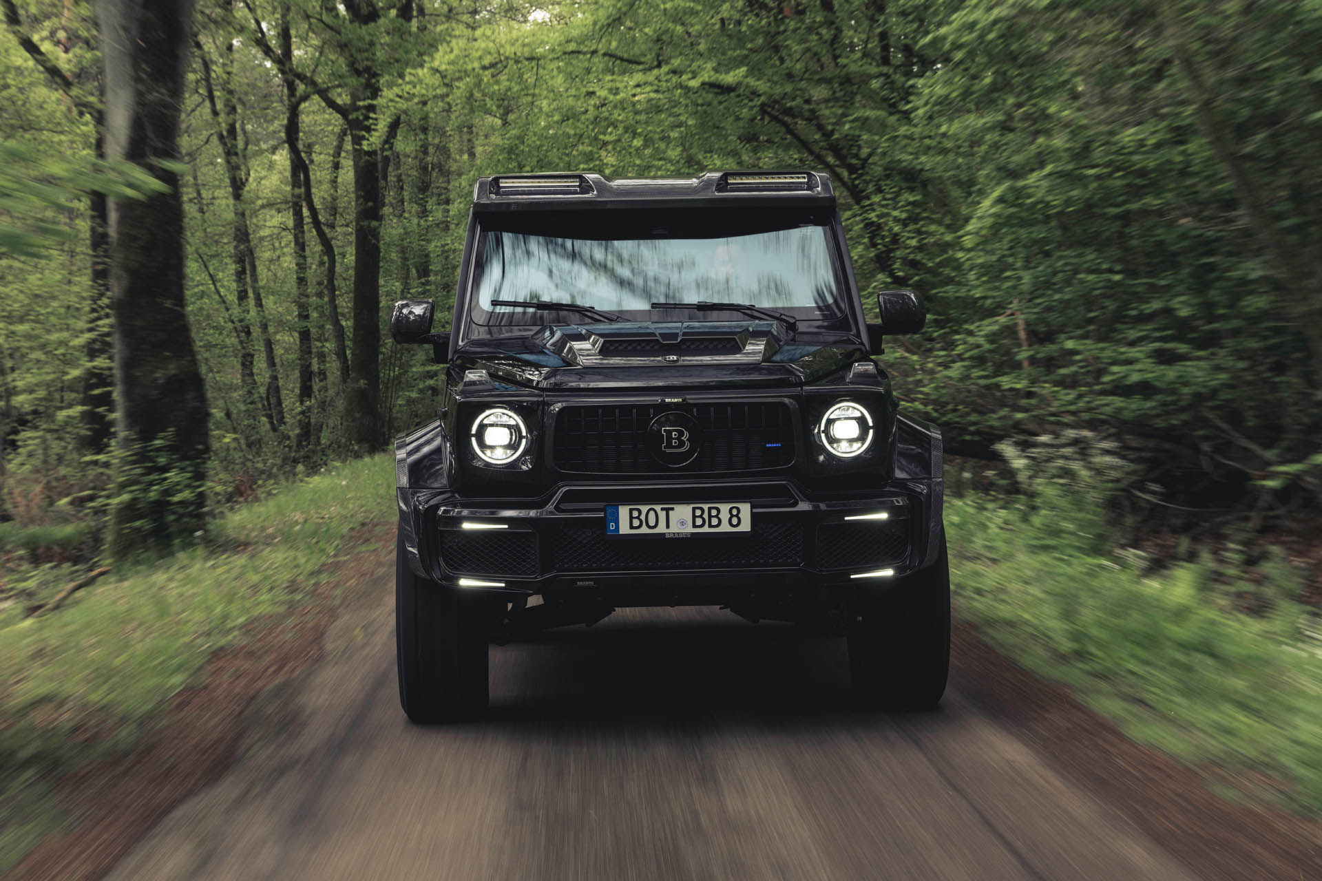 BRABUS 800 4x4 Superblack 08