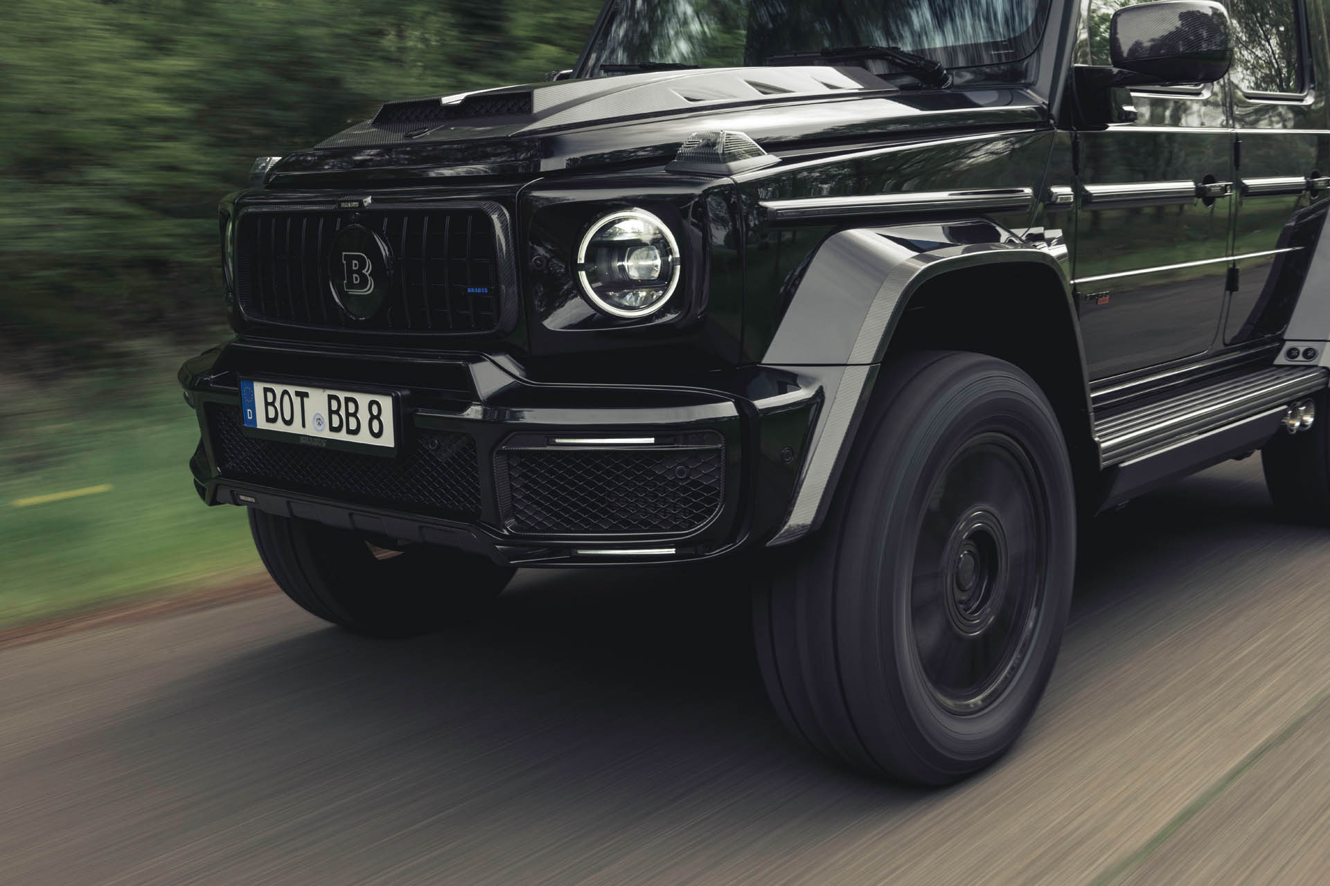 BRABUS 800 4x4 Superblack 13