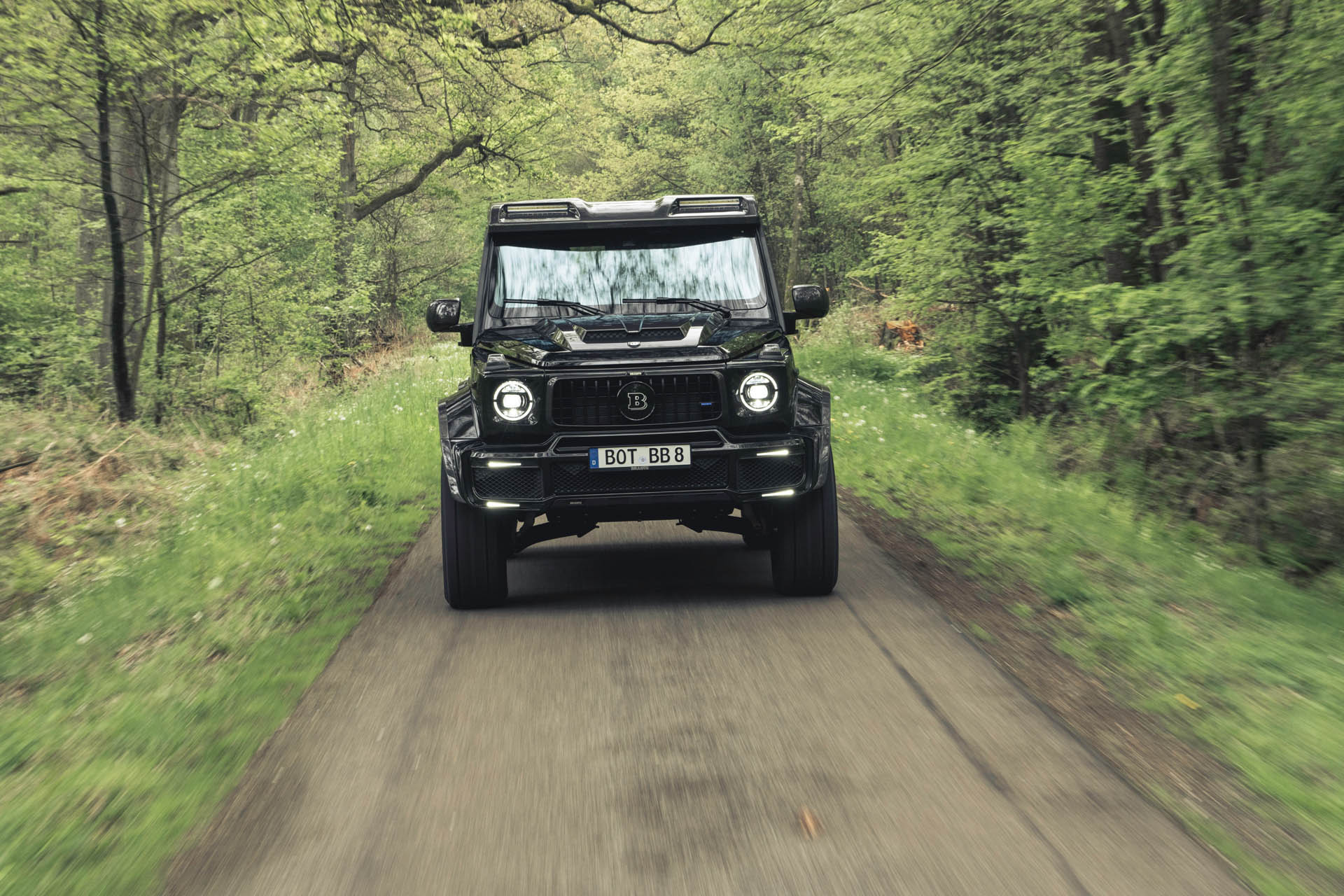BRABUS 800 4x4 Superblack 14