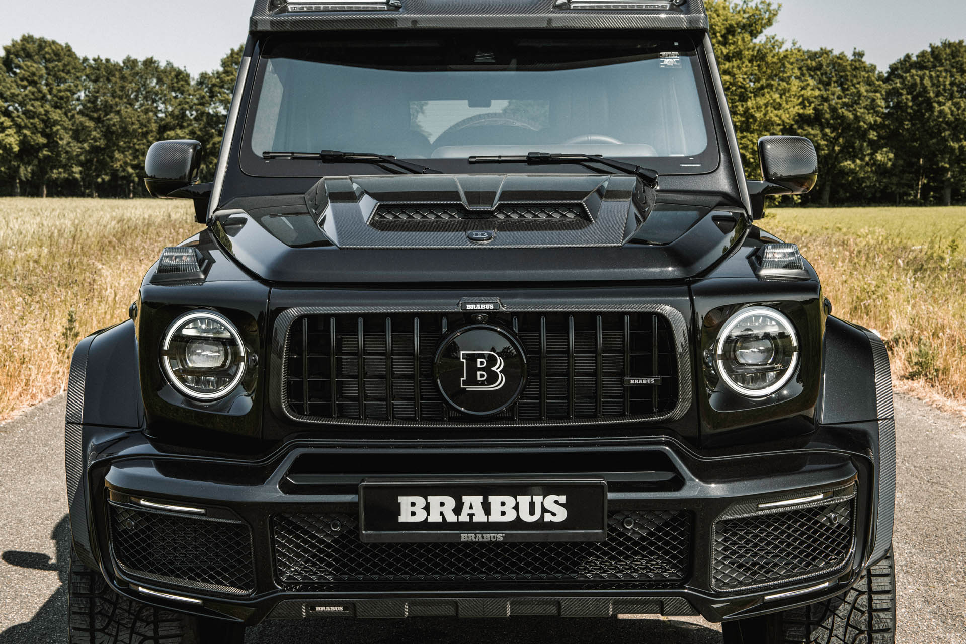 BRABUS 800 4x4 Superblack 42