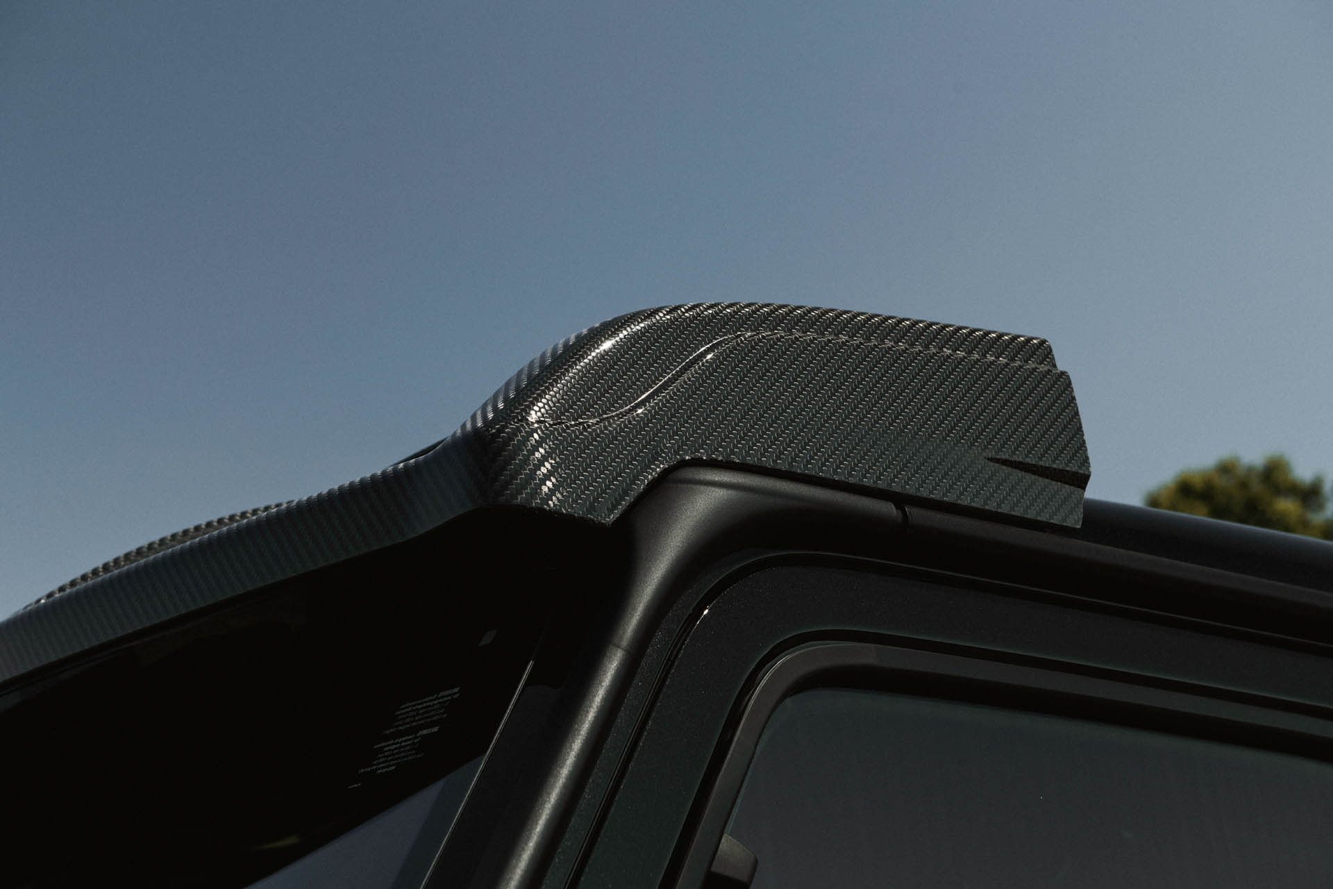 BRABUS 800 4x4 Superblack 64