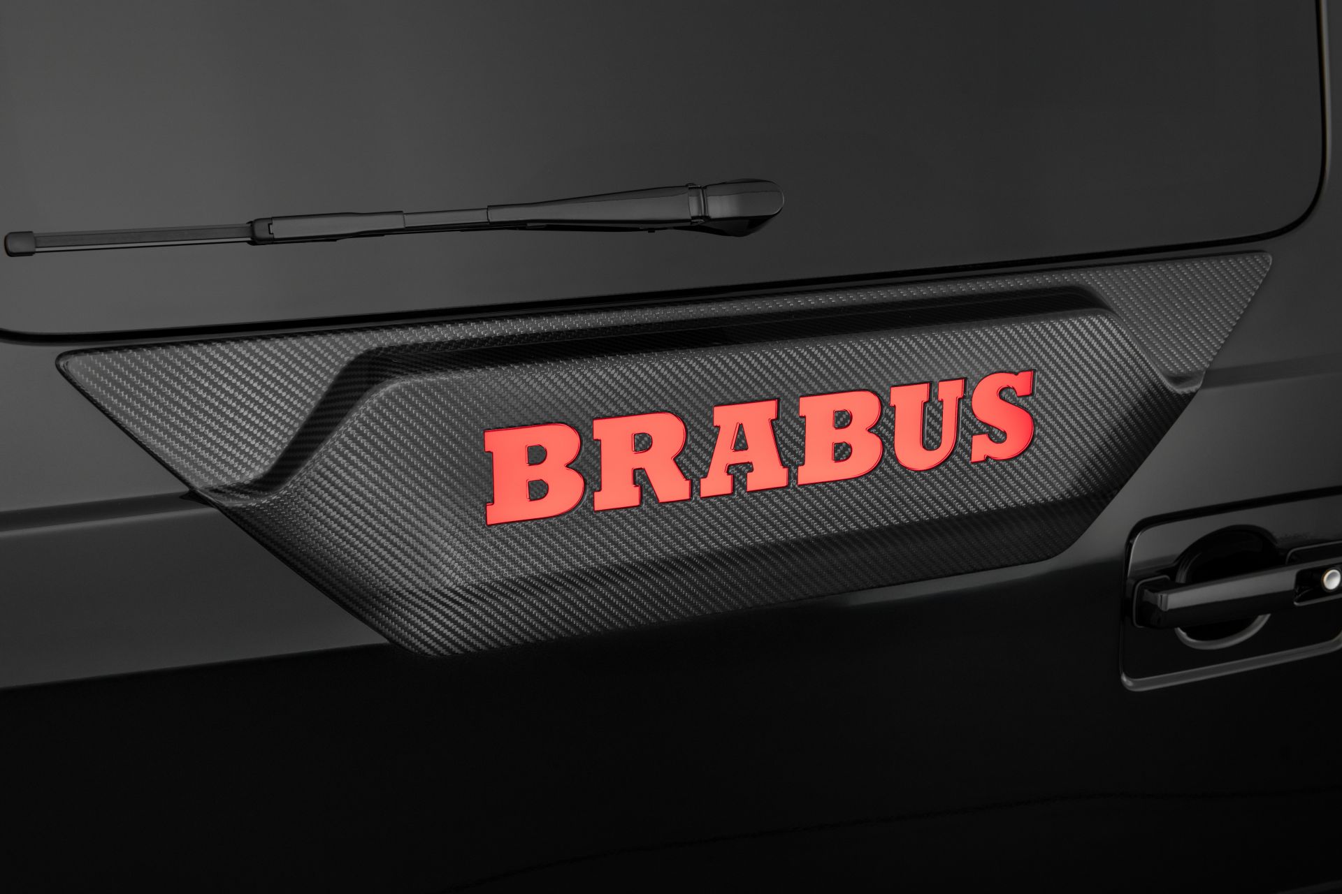 BRABUS 900 ROCKET EDITION black W465 Studio 16