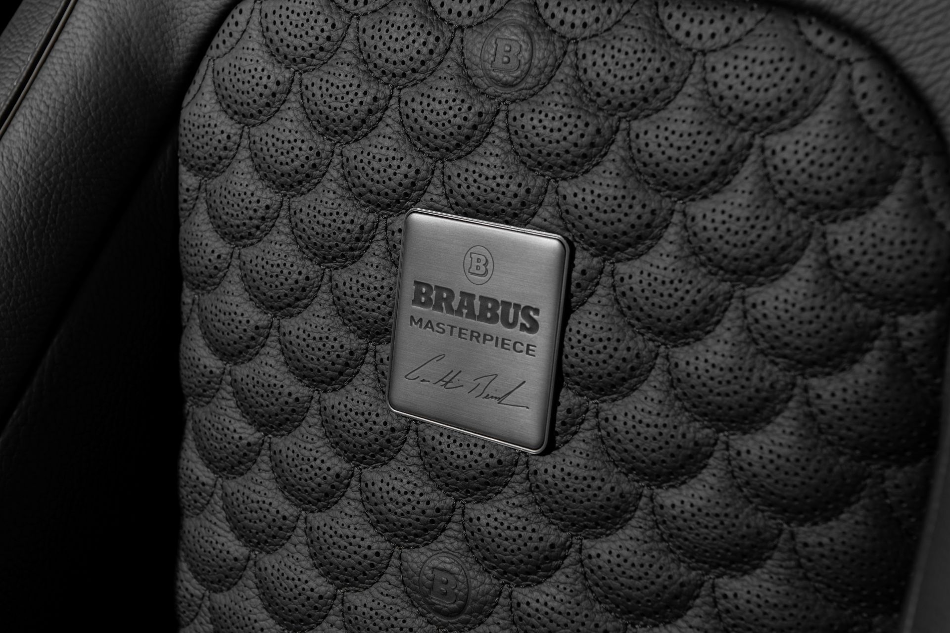 BRABUS 900 ROCKET EDITION black W465 Studio 25