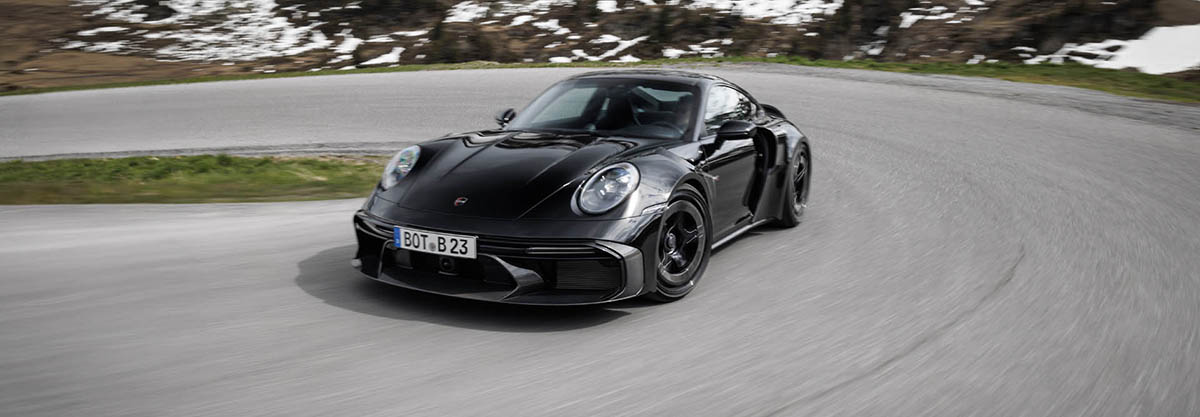 BRABUS 900 Rocket R nyito